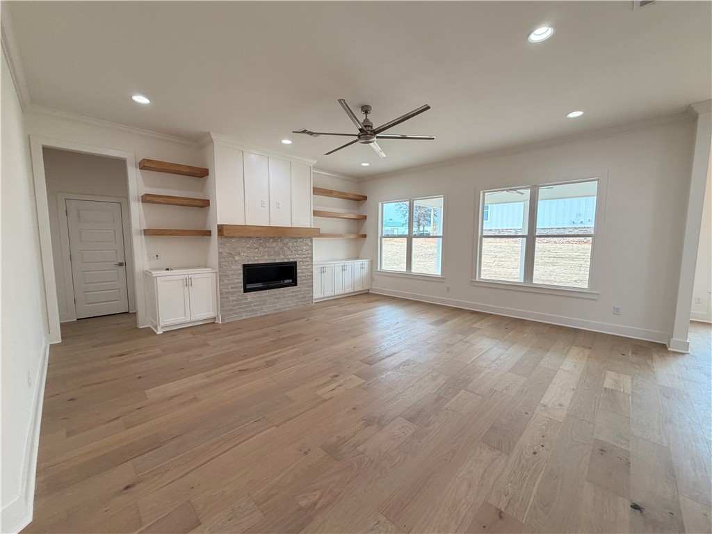 Crescent View - Residential