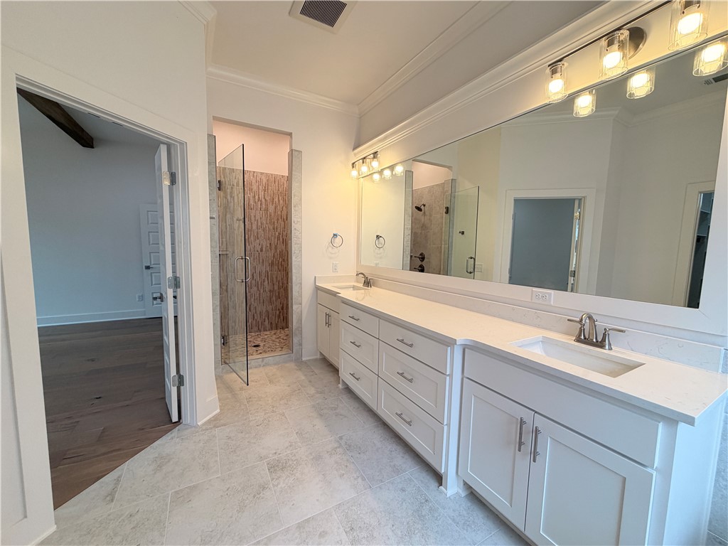 Crescent View - Residential