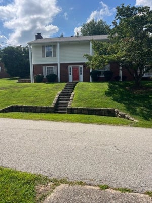 107 HONEYSUCKLE LN, HUNTINGTON, WV 25701 - Image 4f1c4fb7e8468bd7cba2feaa86d8034f/2879318014