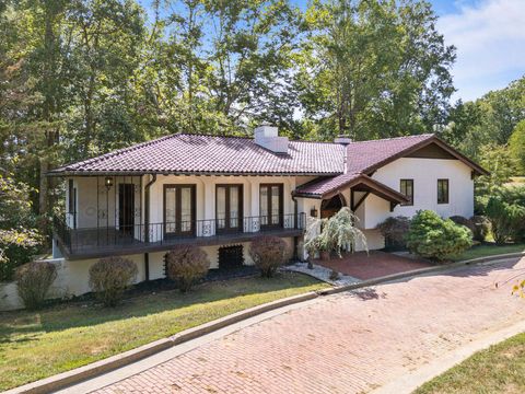 4 Nichols Drive, Barboursville, WV 25504 - #: 179561