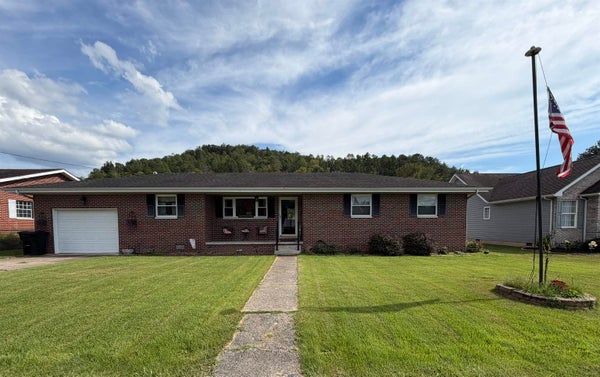 133 ASBURY ST, WAYNE, WV 25570 - Image 7572571e7b155fa9a289e787cb2b151f/3100285320