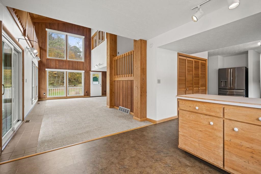 Culloden, West Virginia, 25510, United States, 3 Bedrooms Bedrooms, ,4 BathroomsBathrooms,Residential,Active,1972194