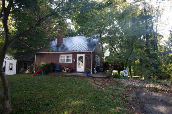 374 S WALNUT ST, HUNTINGTON, WV 25705 - Image ababbfd9ce3dfbdf526f122b070bfed0/491638600