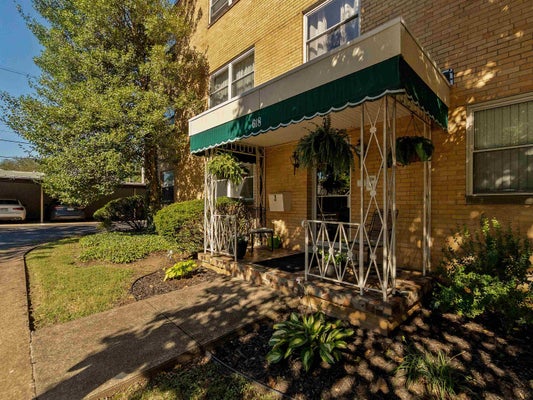 618 11TH AVE, HUNTINGTON, WV 25701 - Image f784d0dd68716ea9d450ec99d04d4a21/1910796002