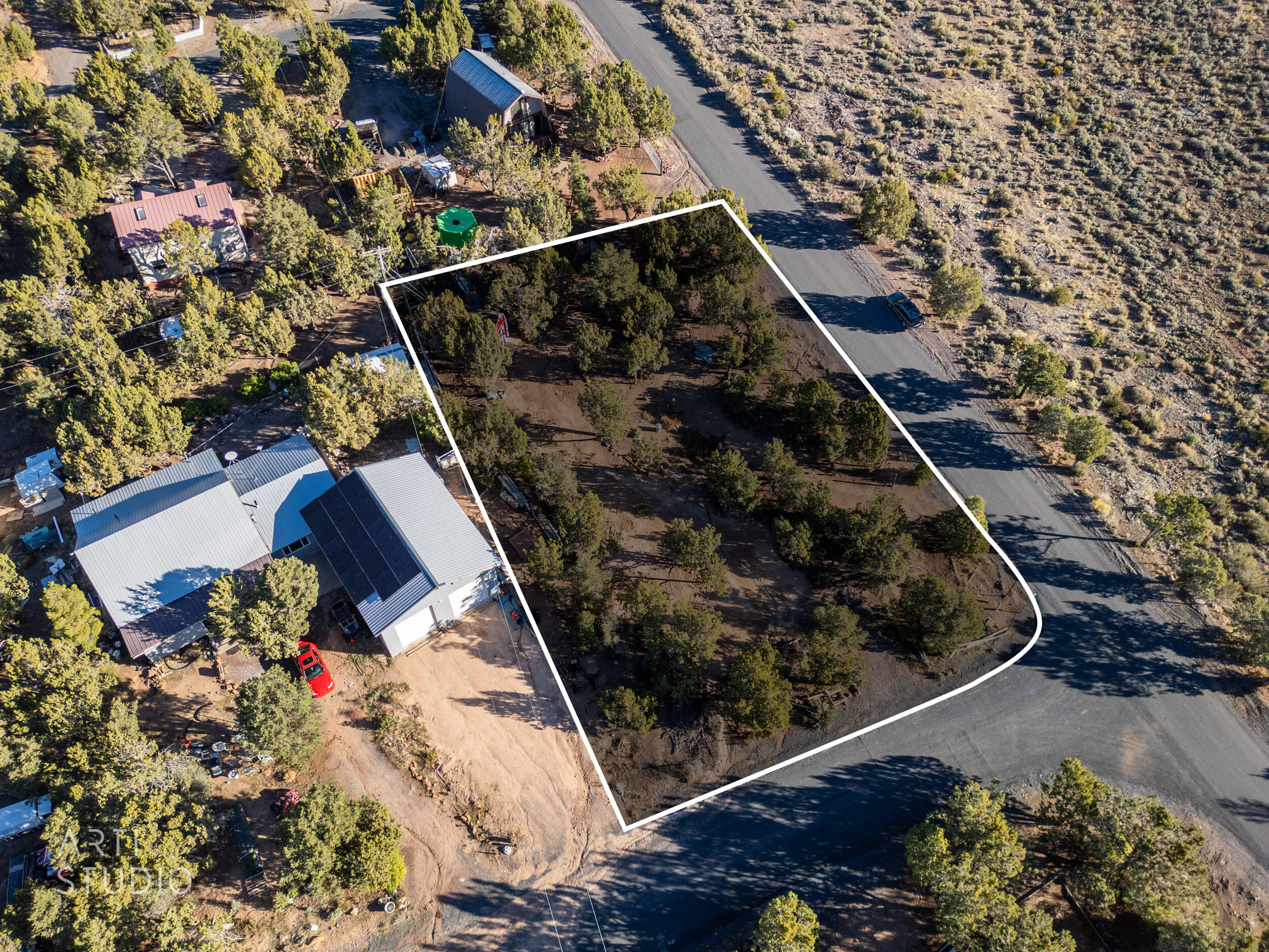 DIXIE DEER ESTATES - Land