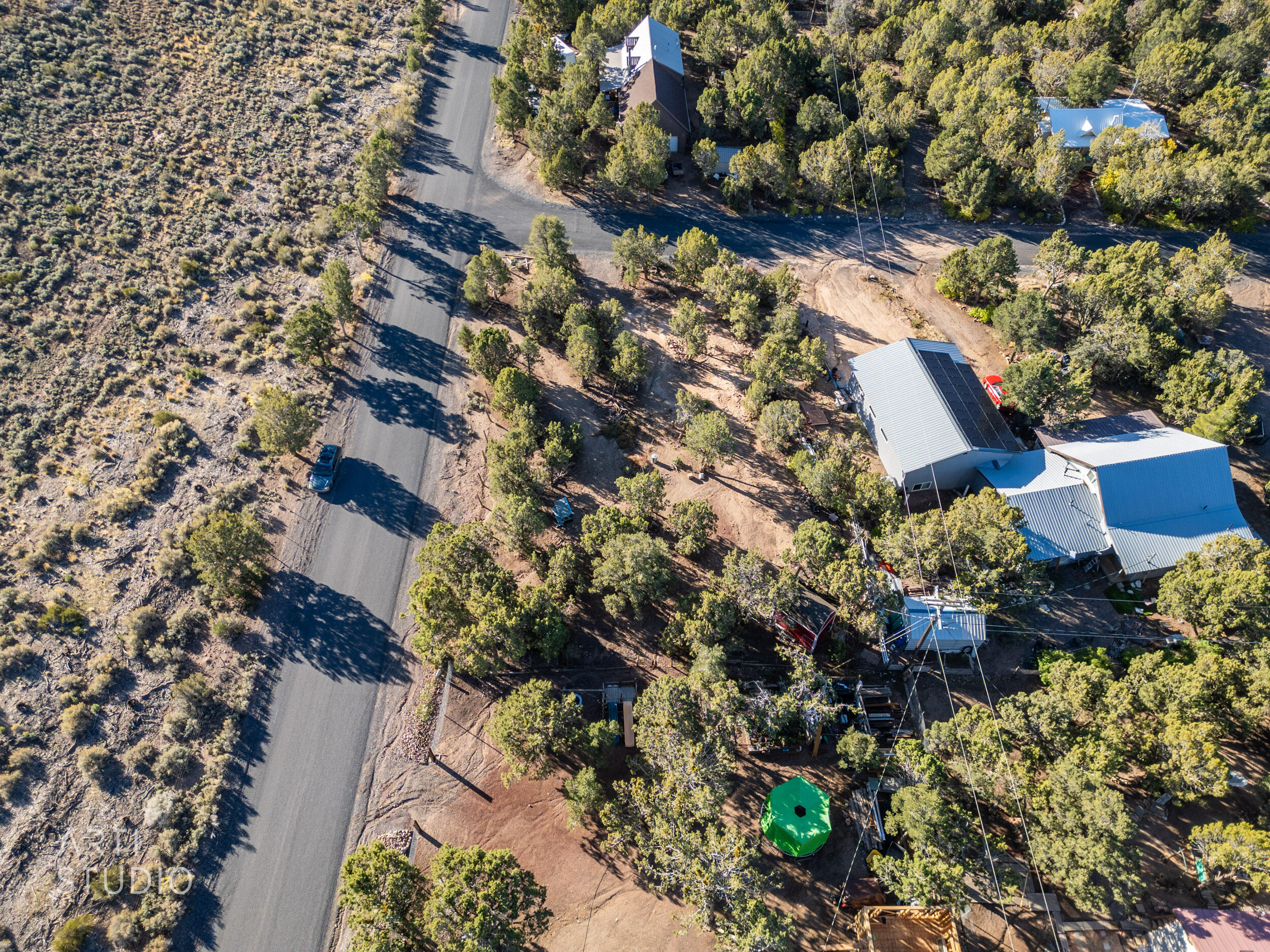 DIXIE DEER ESTATES - Land