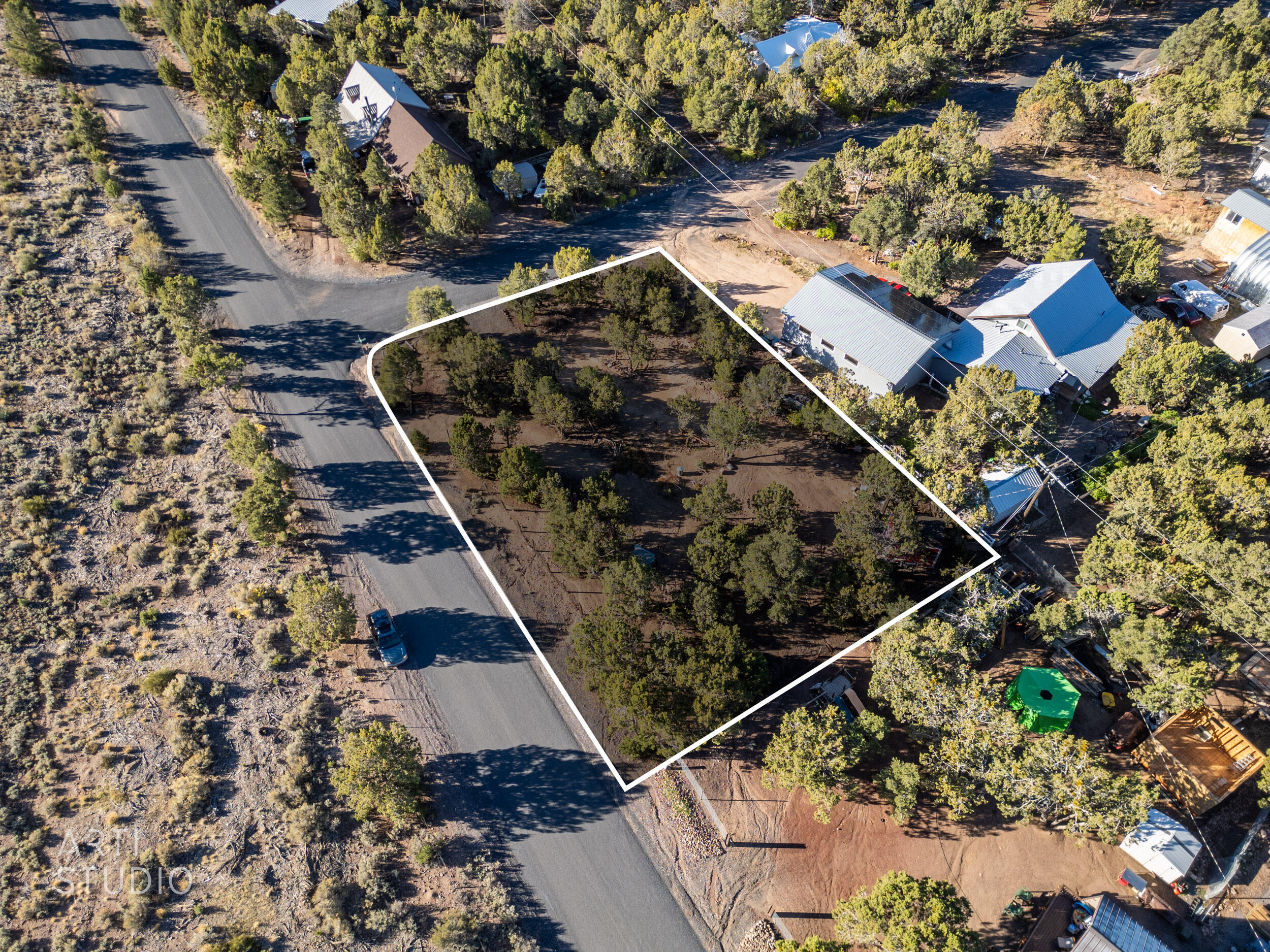 DIXIE DEER ESTATES - Land