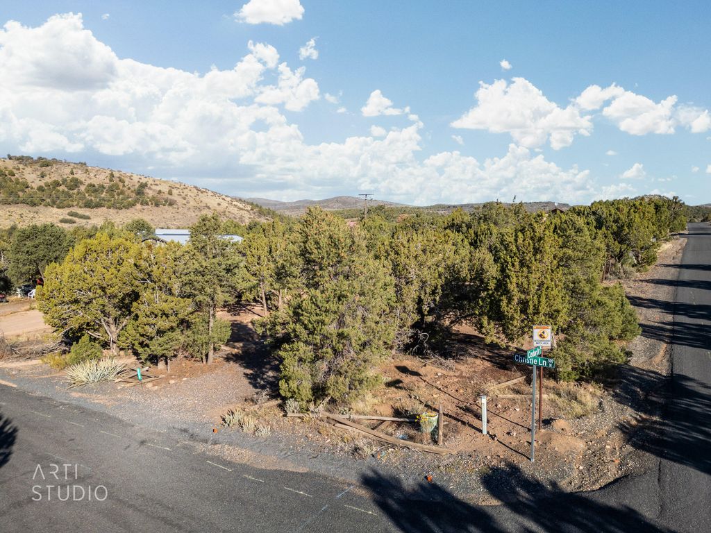 Photo of Christie LN, Central, UT 84722 (MLS # 25-266165)