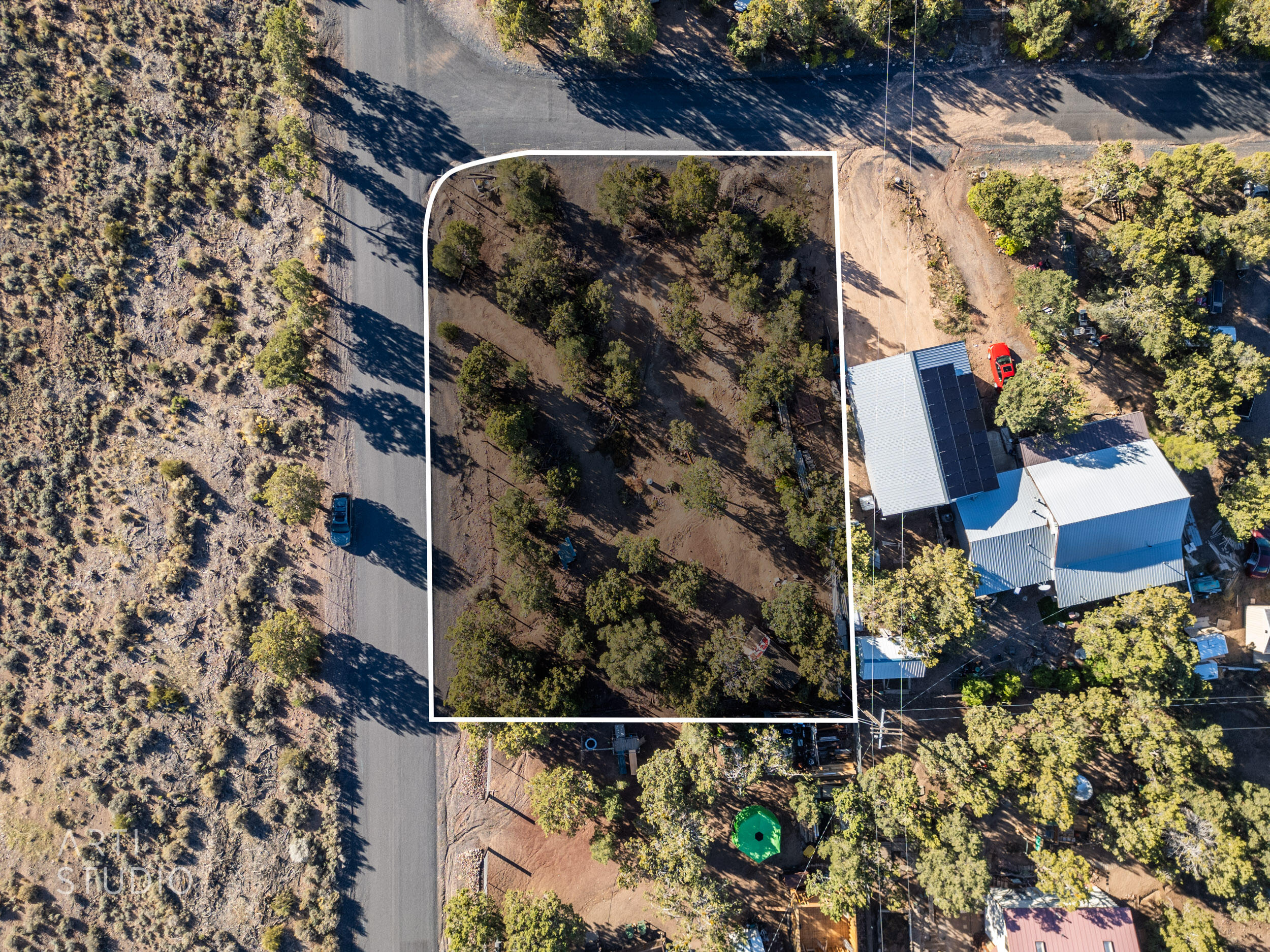 DIXIE DEER ESTATES - Land