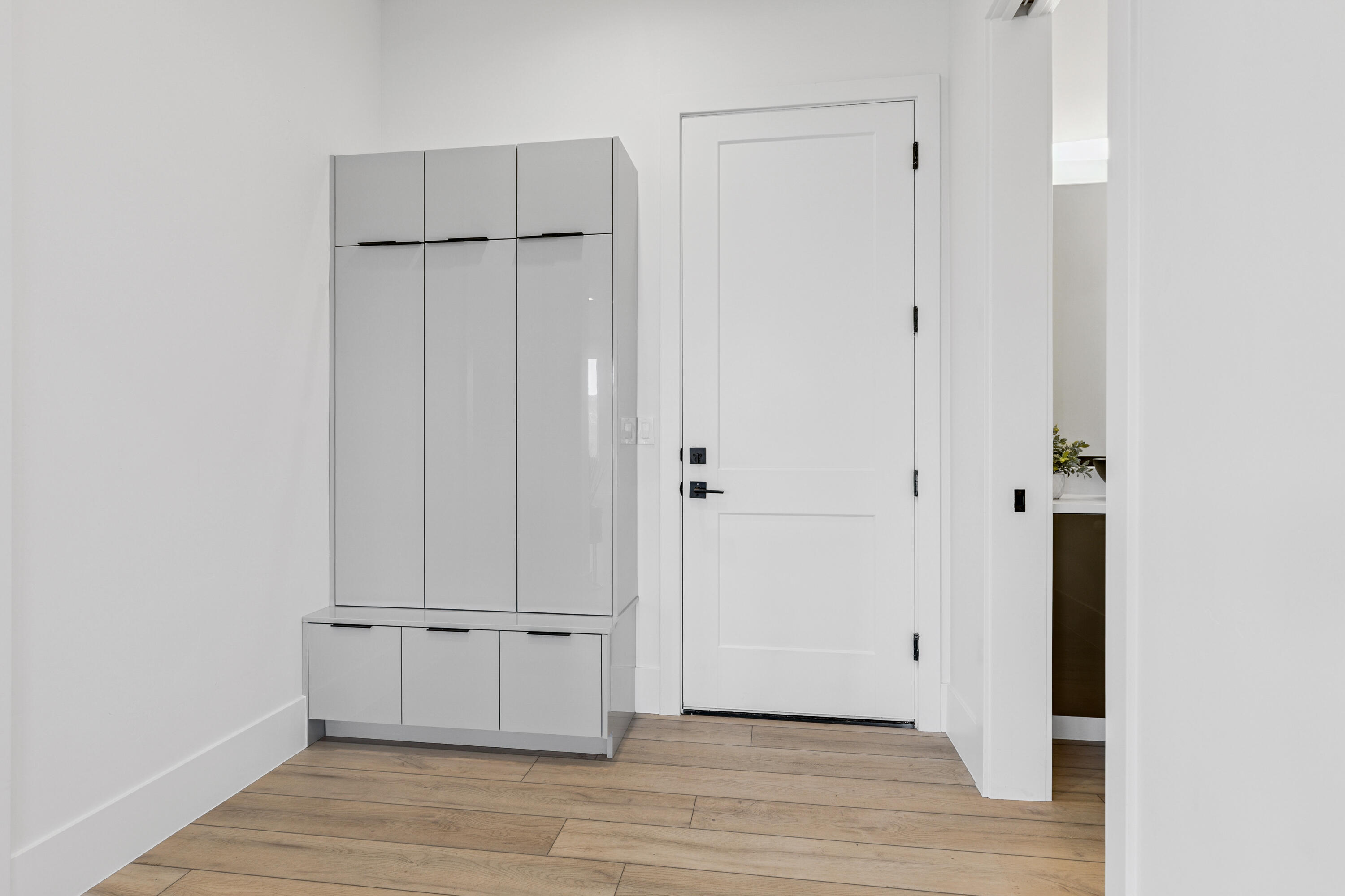 RED MOUNTAIN TERRACE - Residential