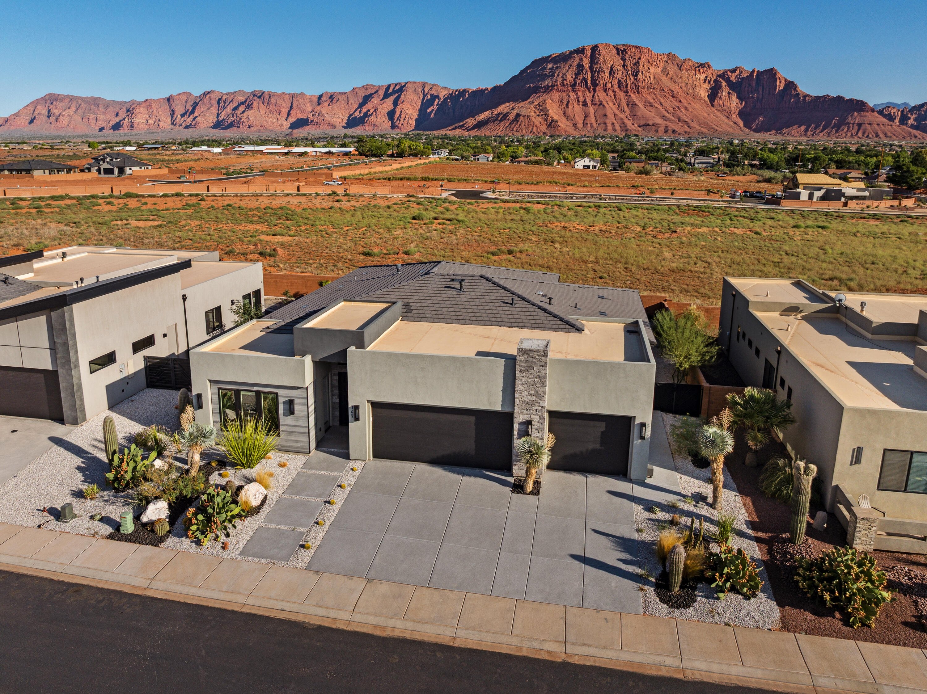 RED MOUNTAIN TERRACE - Residential