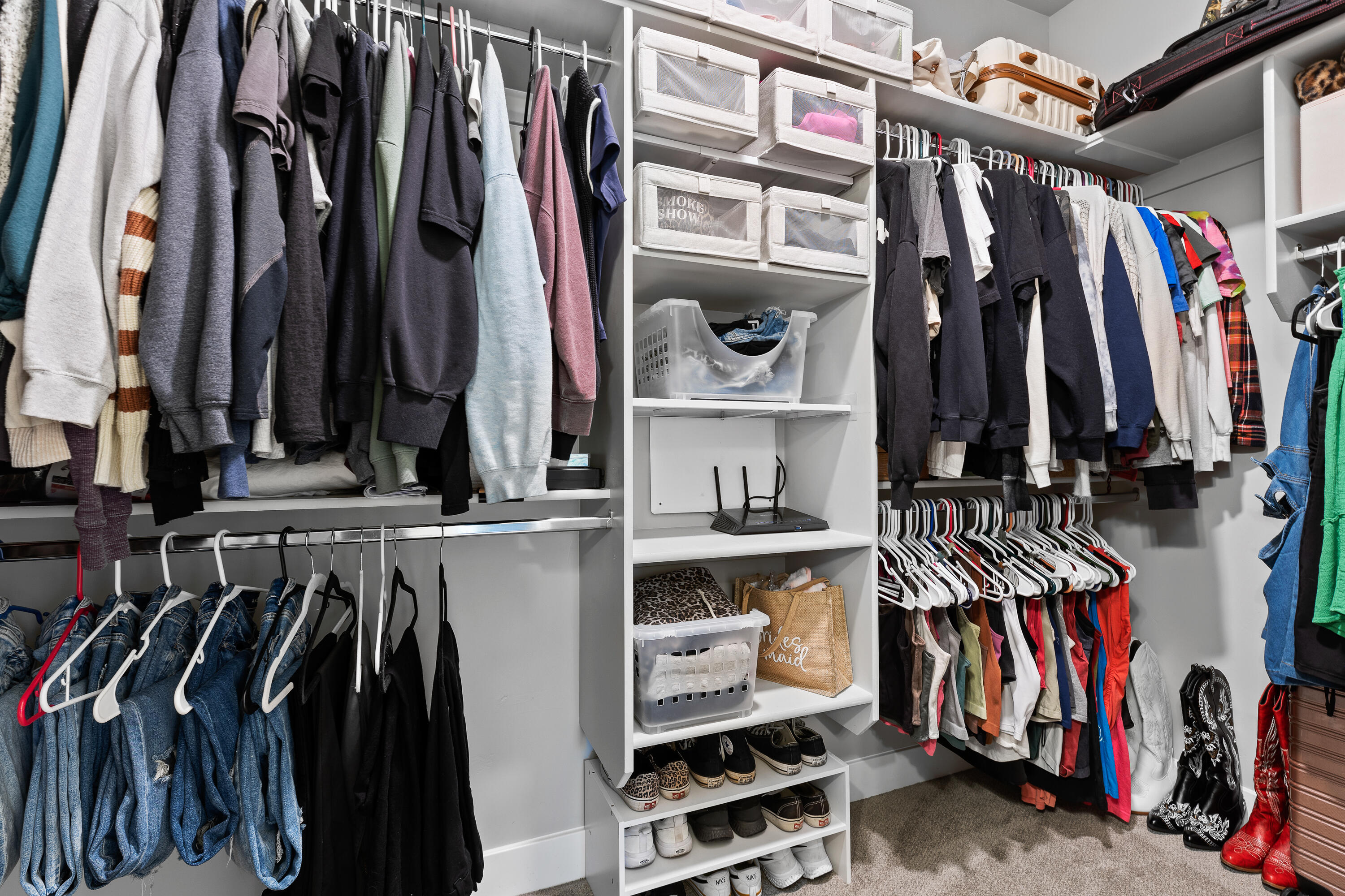 FREEDOM CIRCLE - Residential