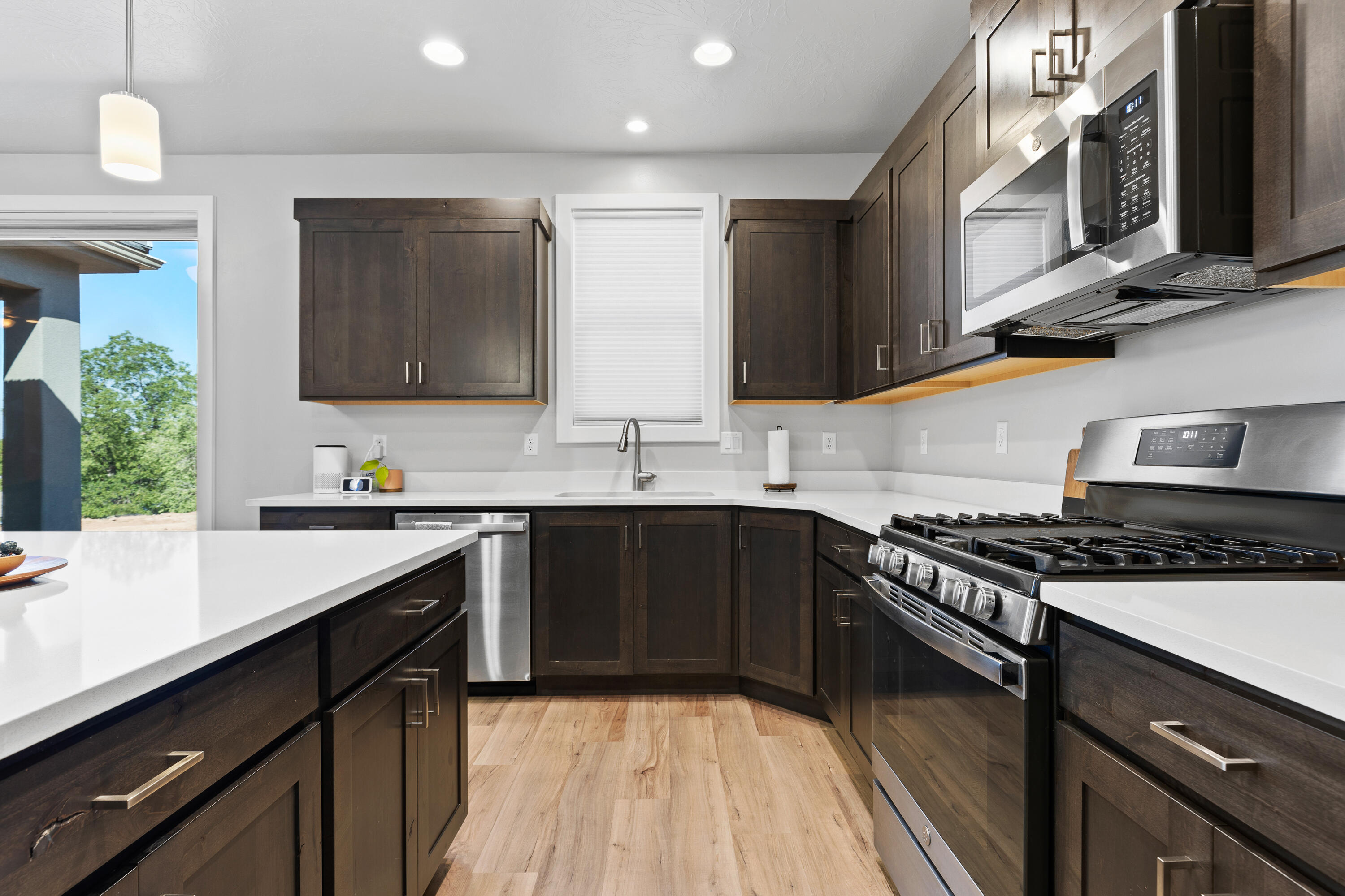 FREEDOM CIRCLE - Residential