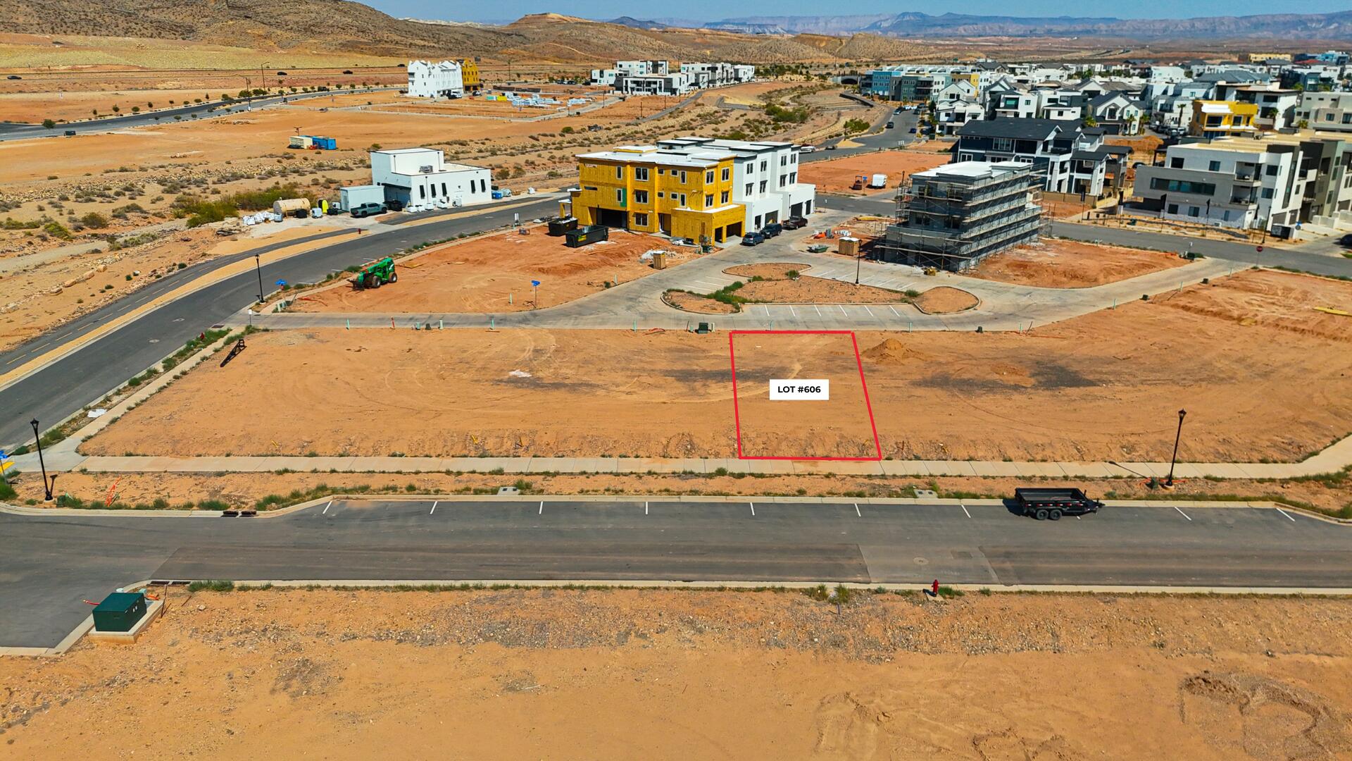 DESERT COLOR RESORT - Land