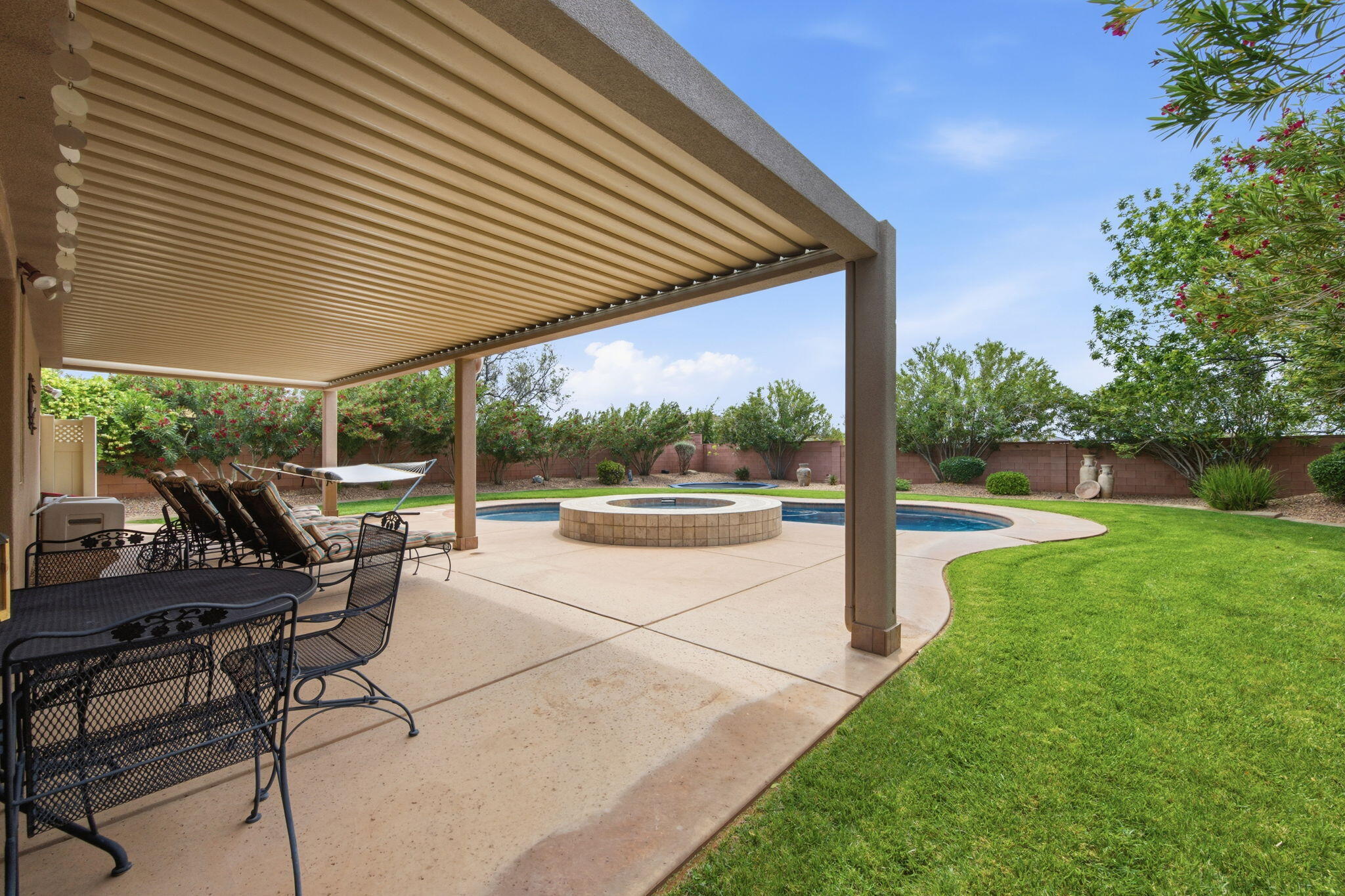 CORAL CANYON - Residential