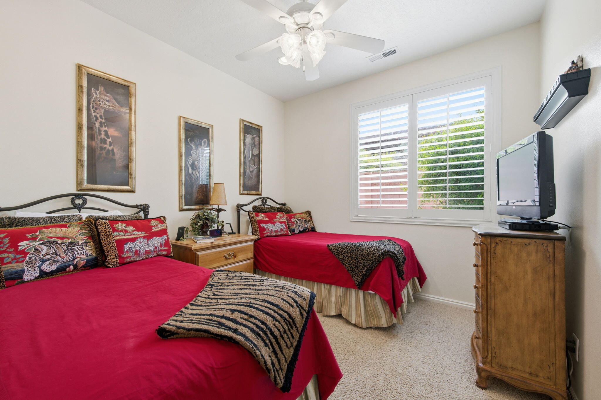 CORAL CANYON - Residential