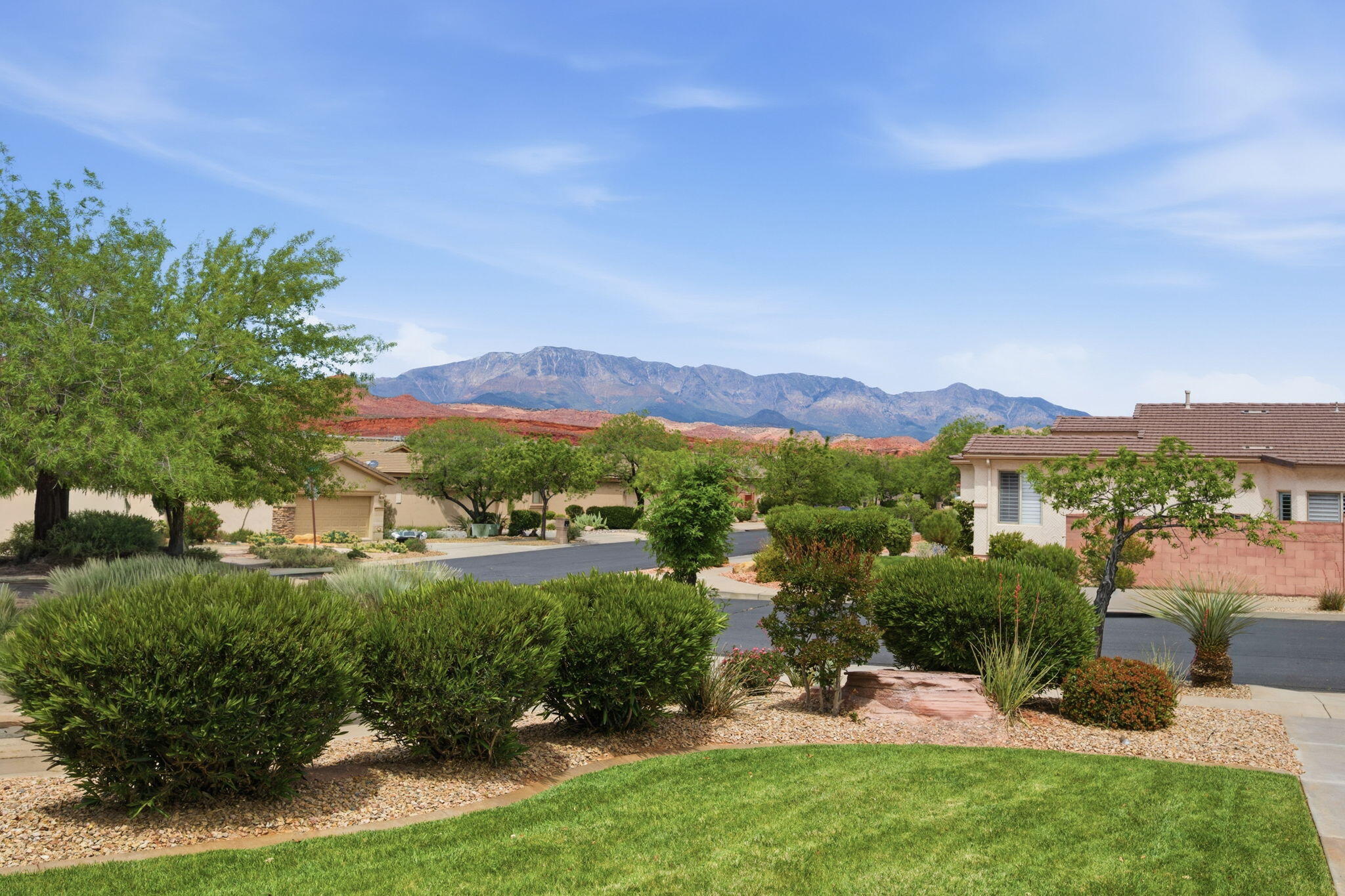 CORAL CANYON - Residential