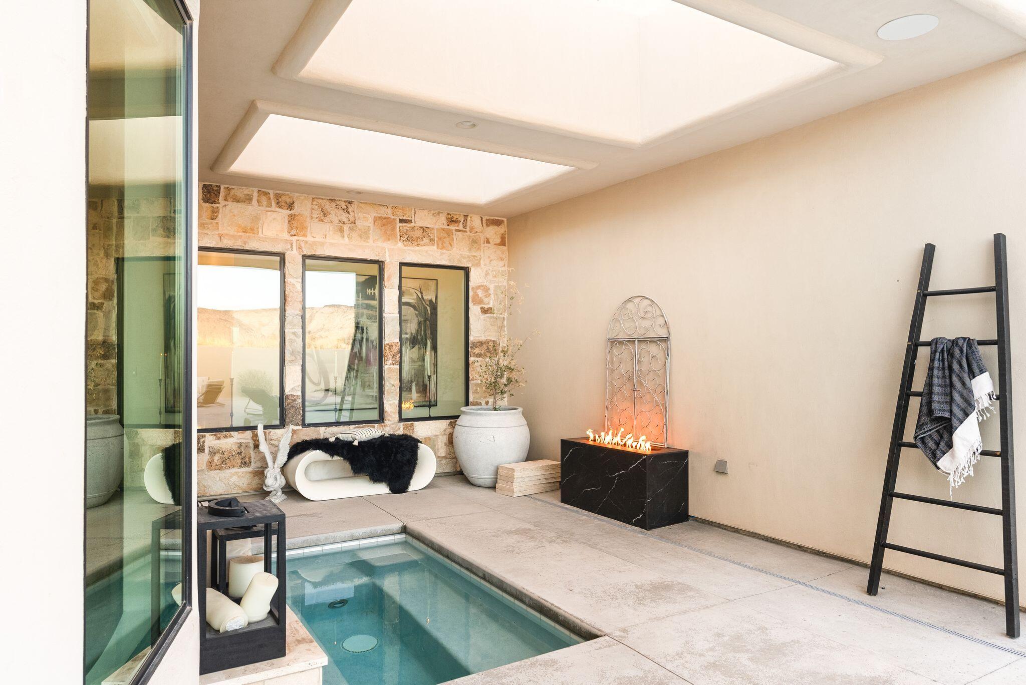 LEDGES OF ST GEORGE - Residential