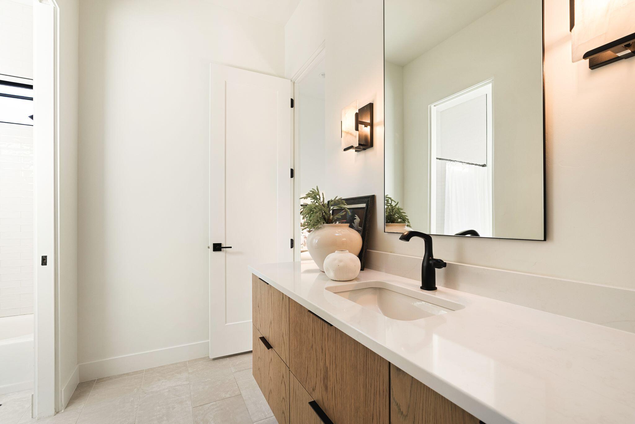 LEDGES OF ST GEORGE - Residential