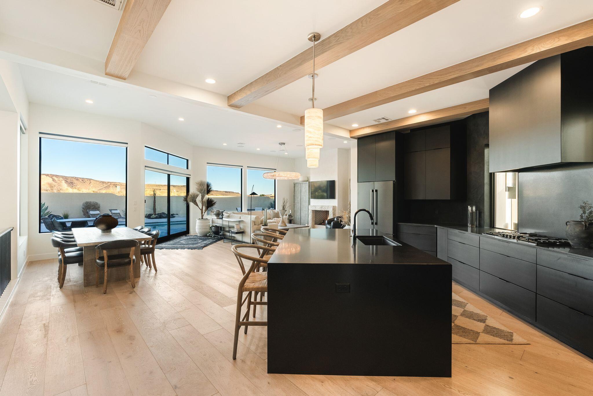 LEDGES OF ST GEORGE - Residential