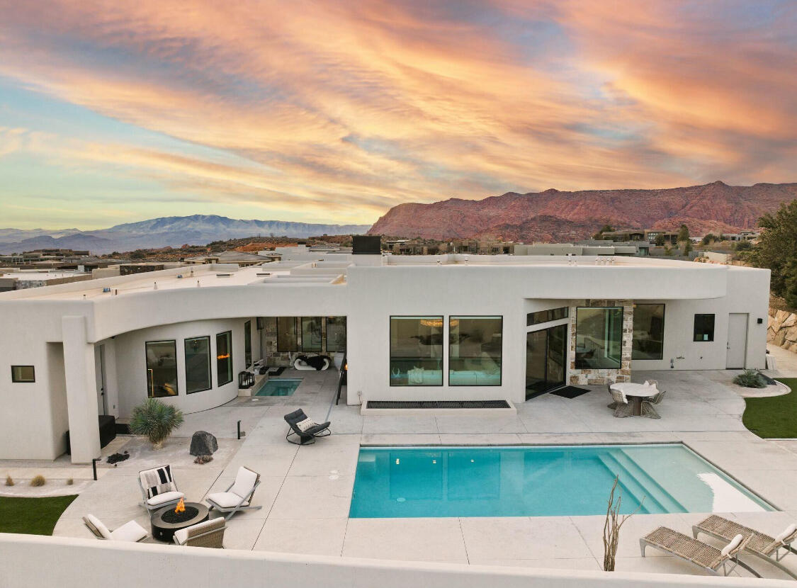 LEDGES OF ST GEORGE - Residential