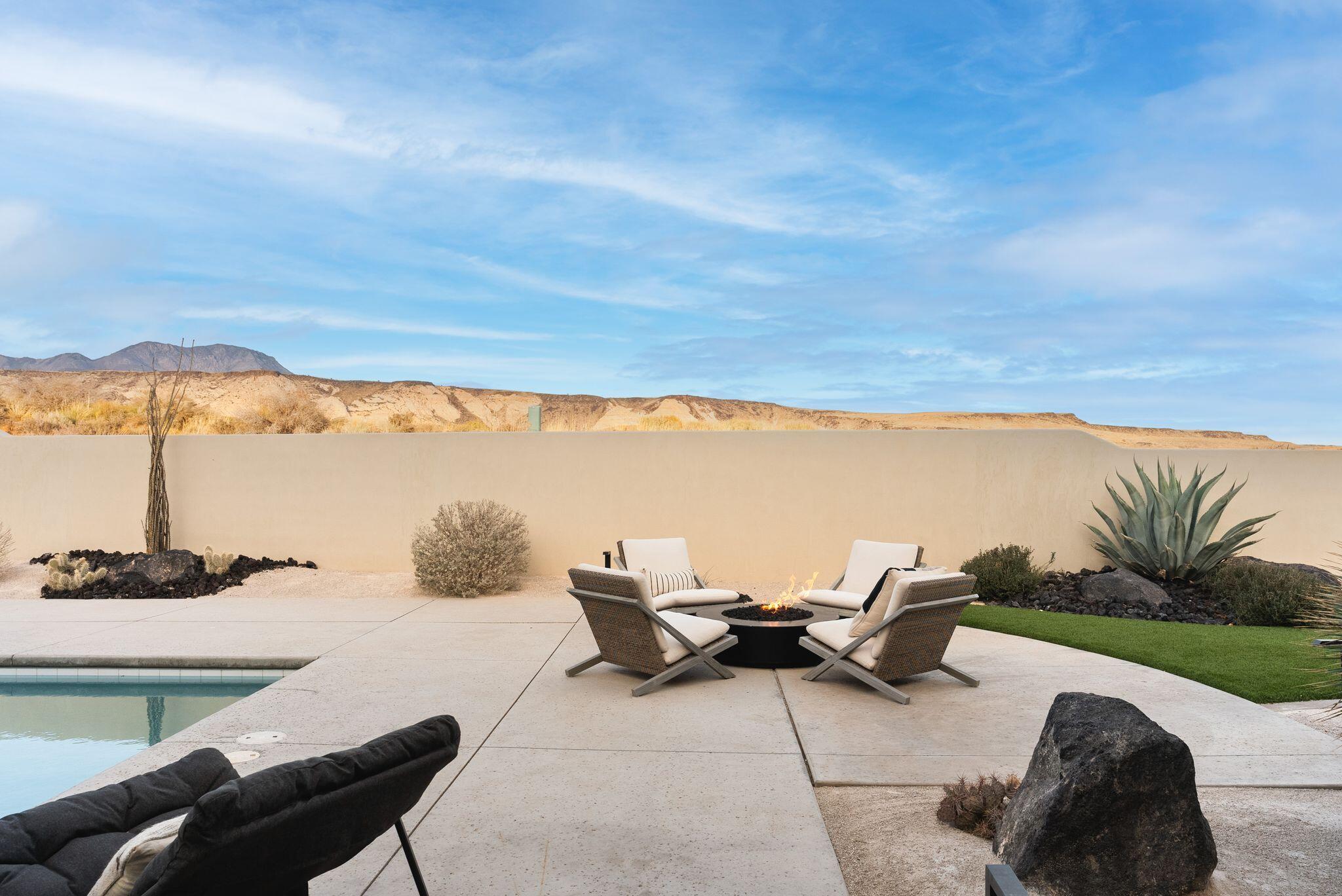 LEDGES OF ST GEORGE - Residential