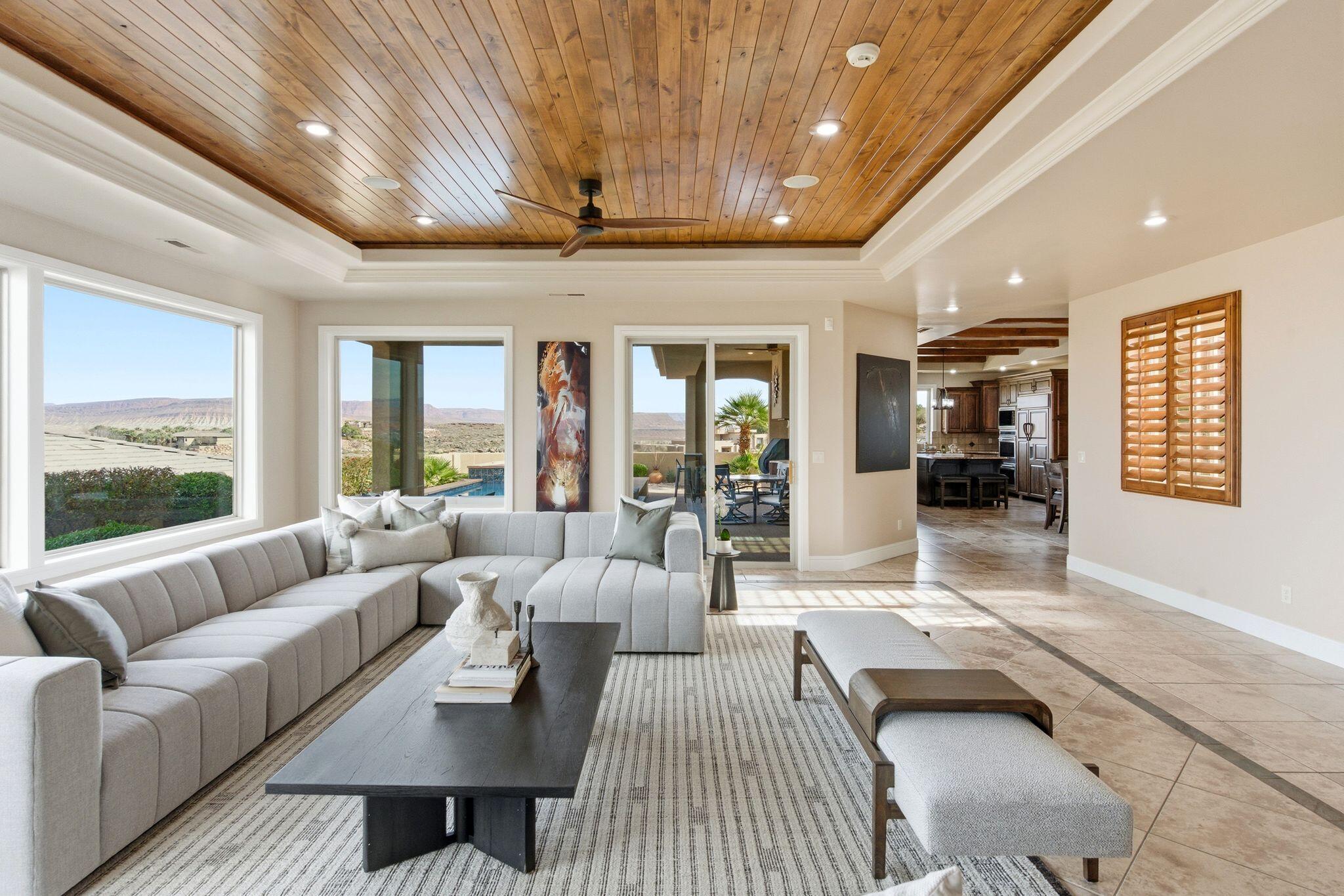 STONE CLIFF - Residential