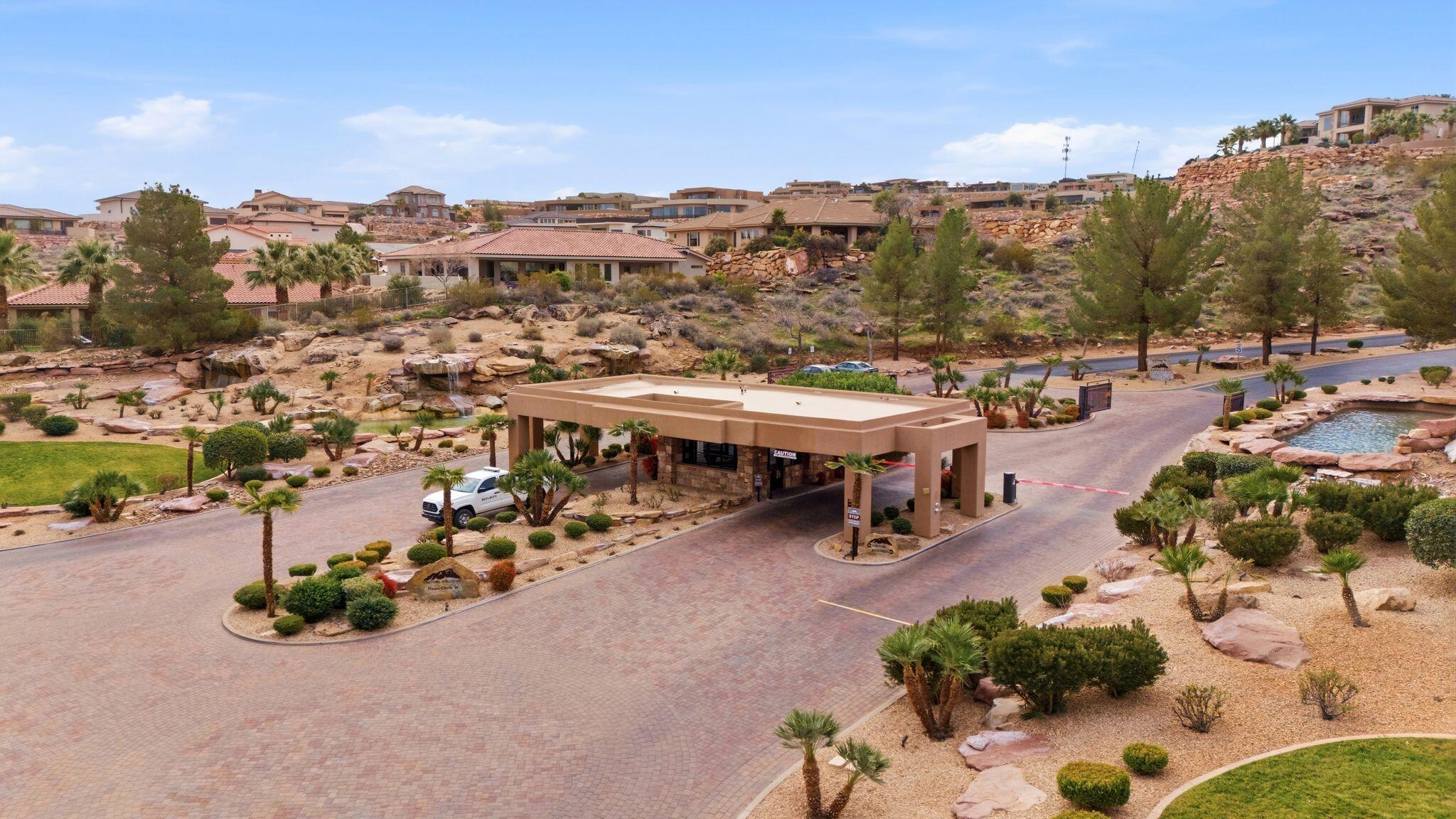 STONE CLIFF - Residential