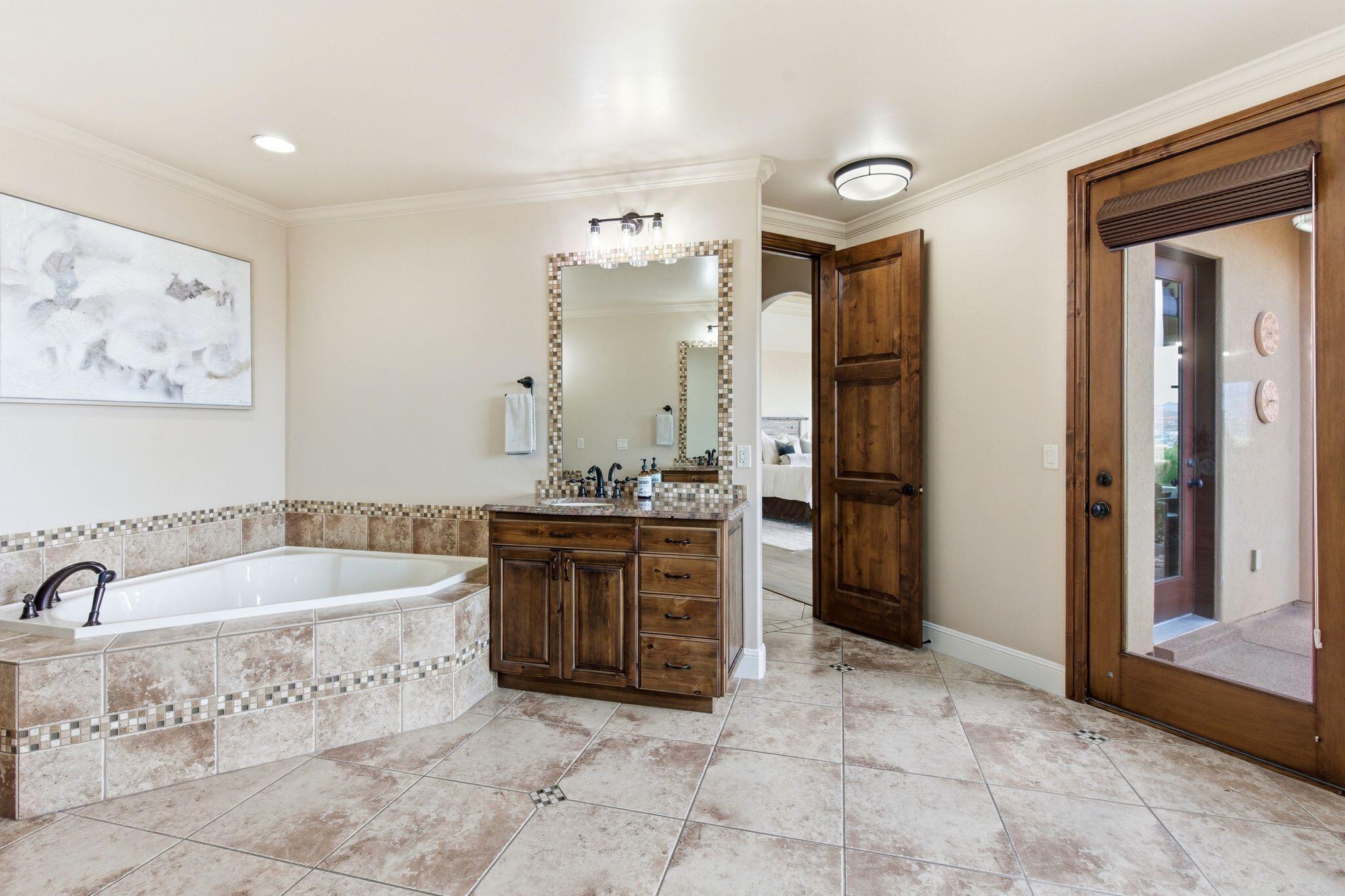 STONE CLIFF - Residential