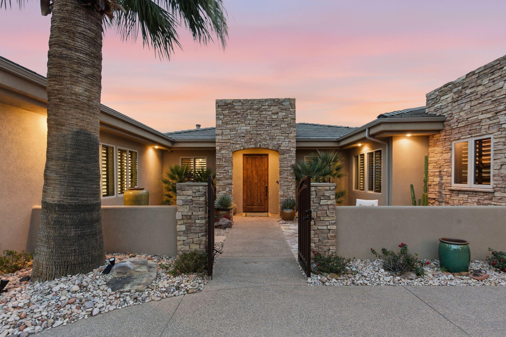 STONE CLIFF - Residential