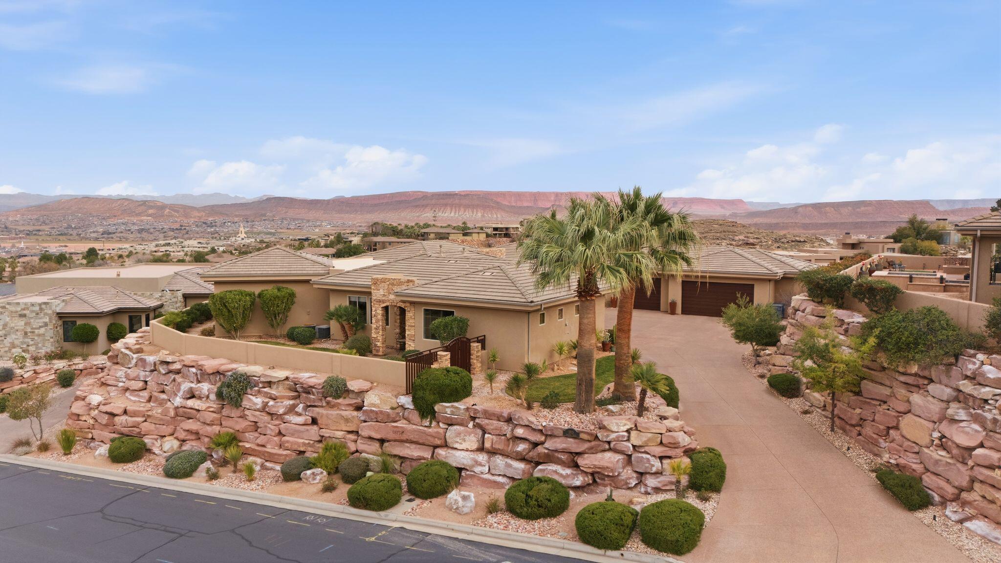 STONE CLIFF - Residential