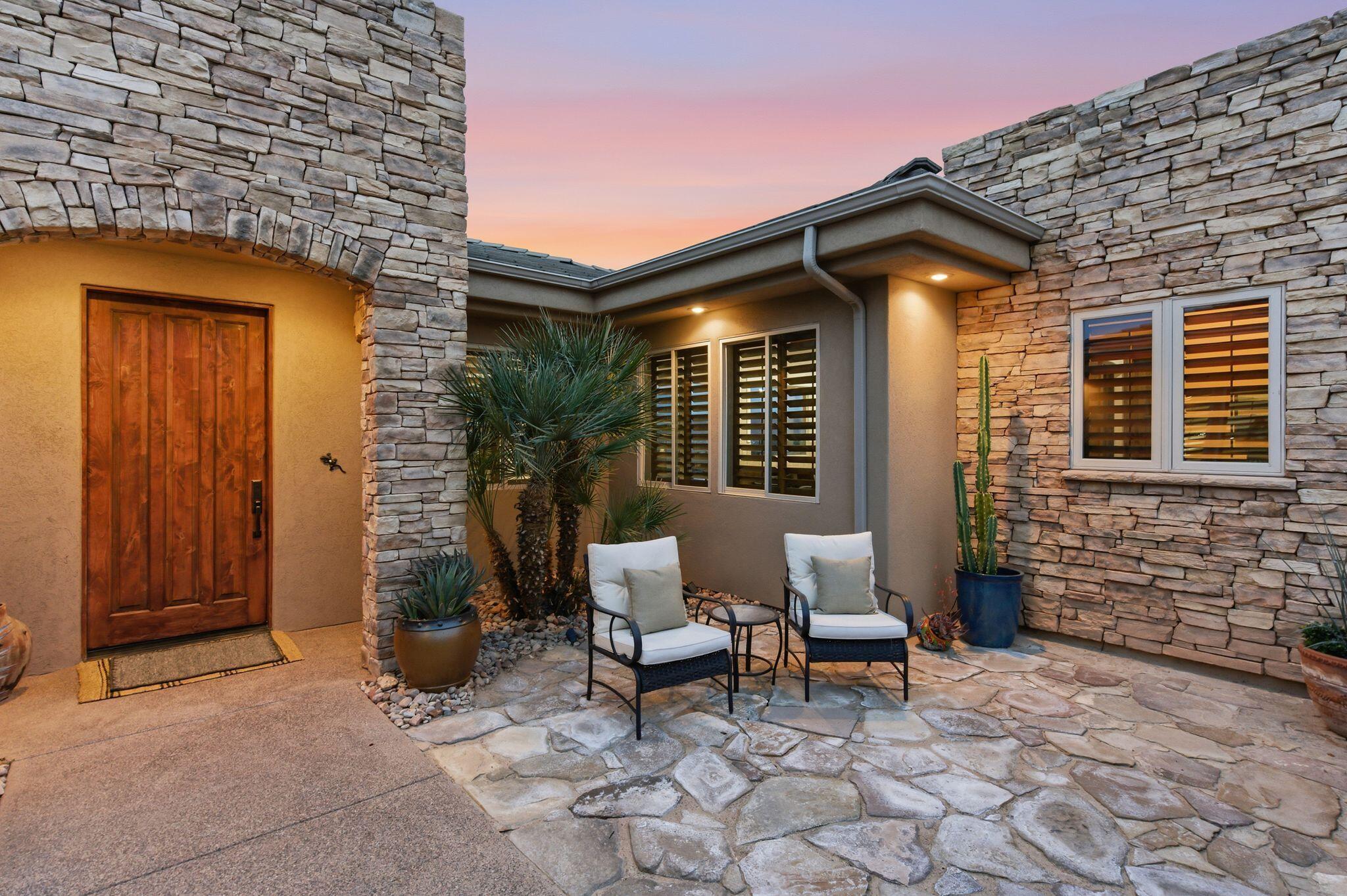 STONE CLIFF - Residential