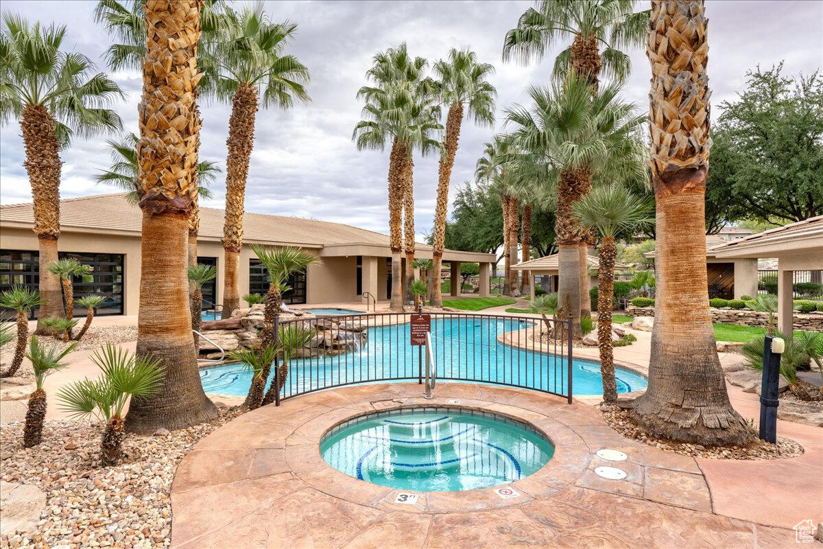 STONE CLIFF - Residential