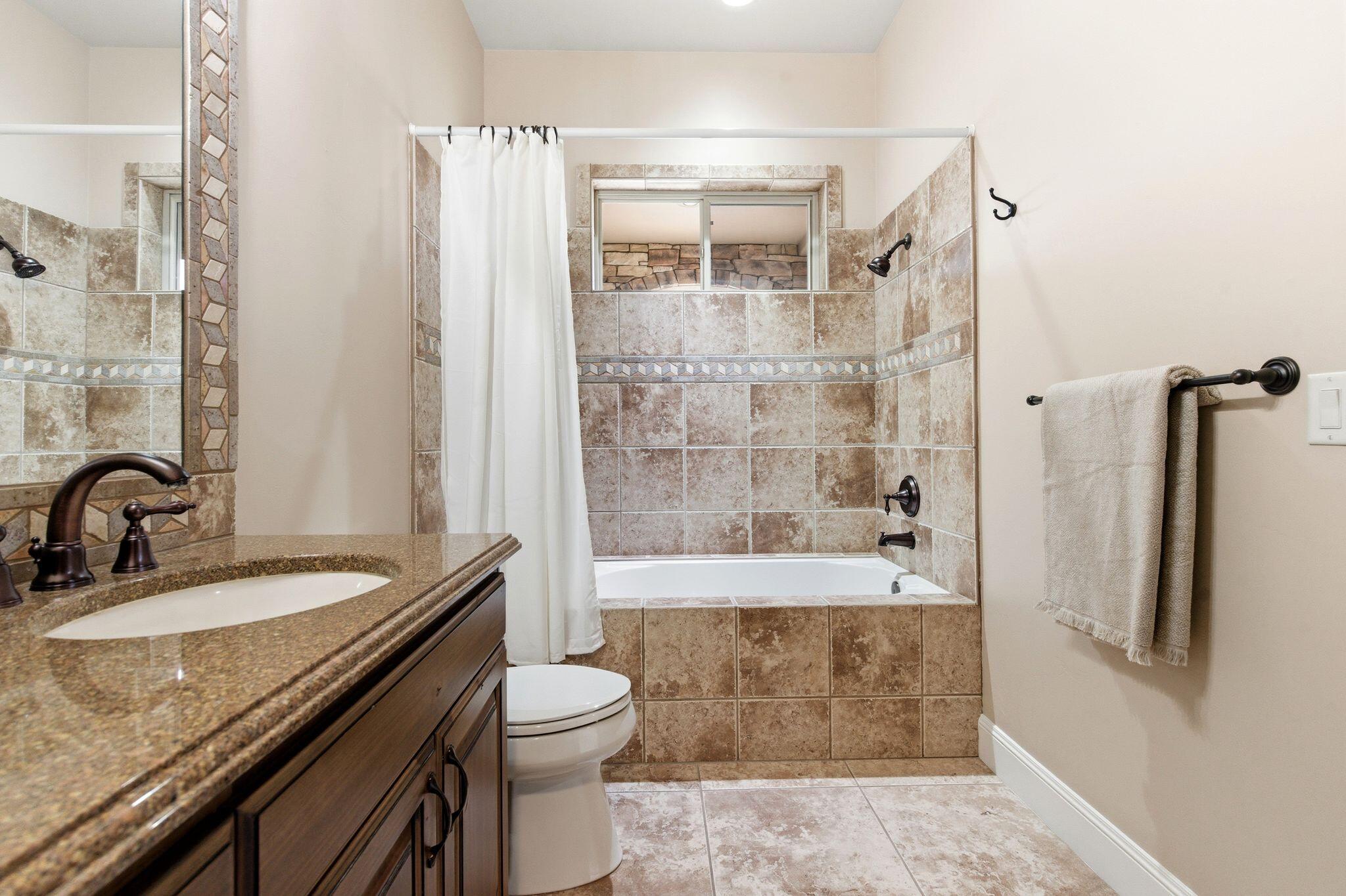 STONE CLIFF - Residential