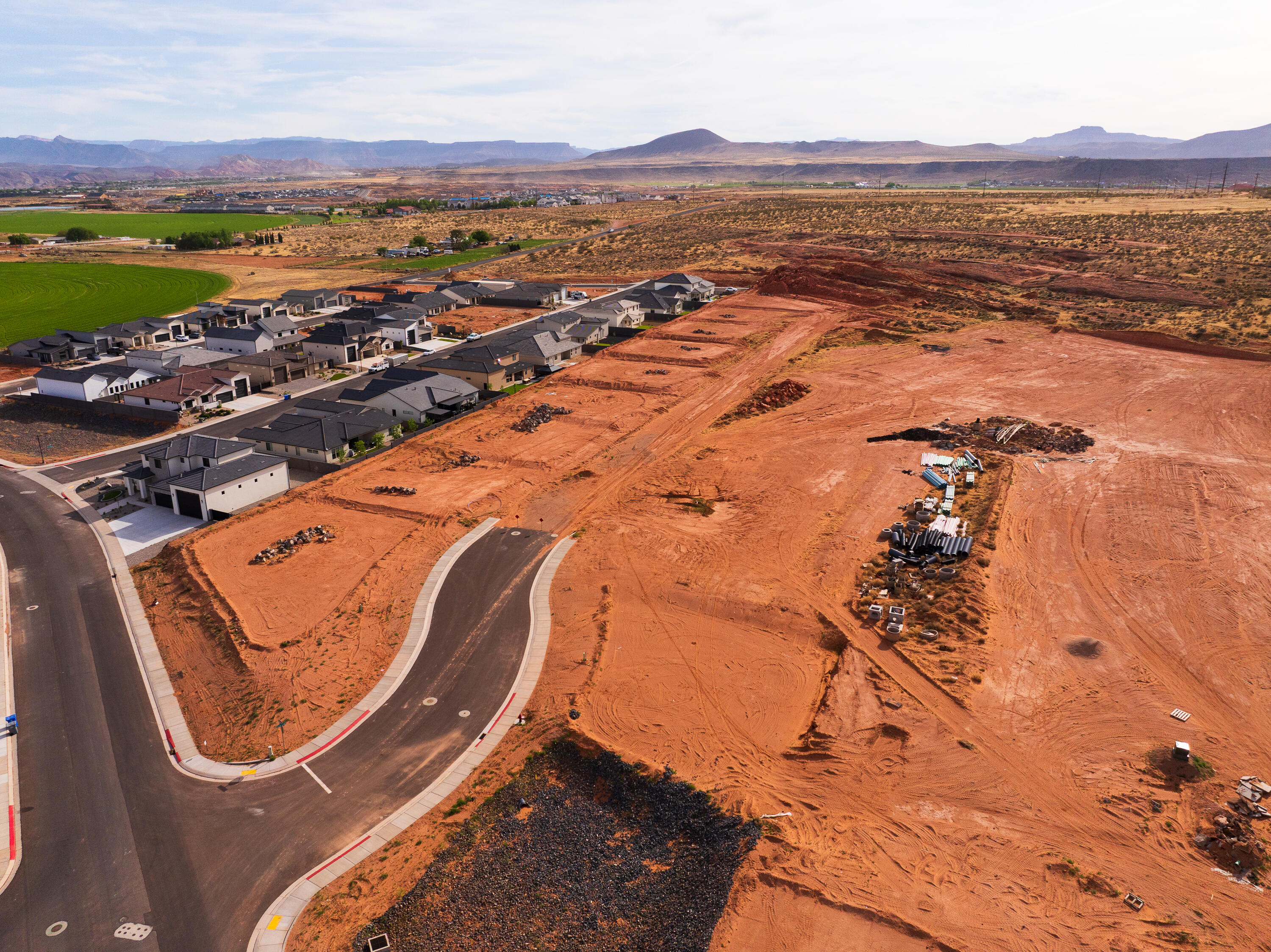 SAND HOLLOW VILLAGE - Land