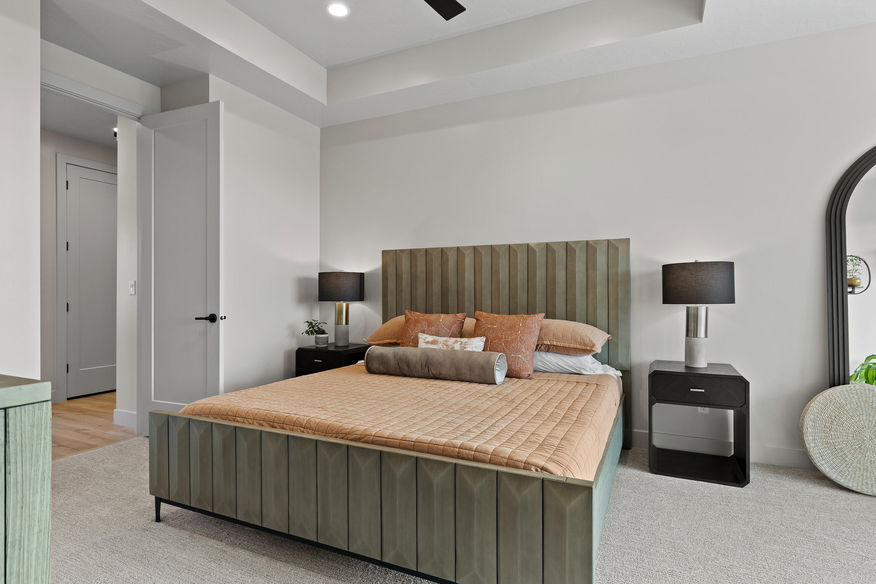 PAINTED SANDS - Residential