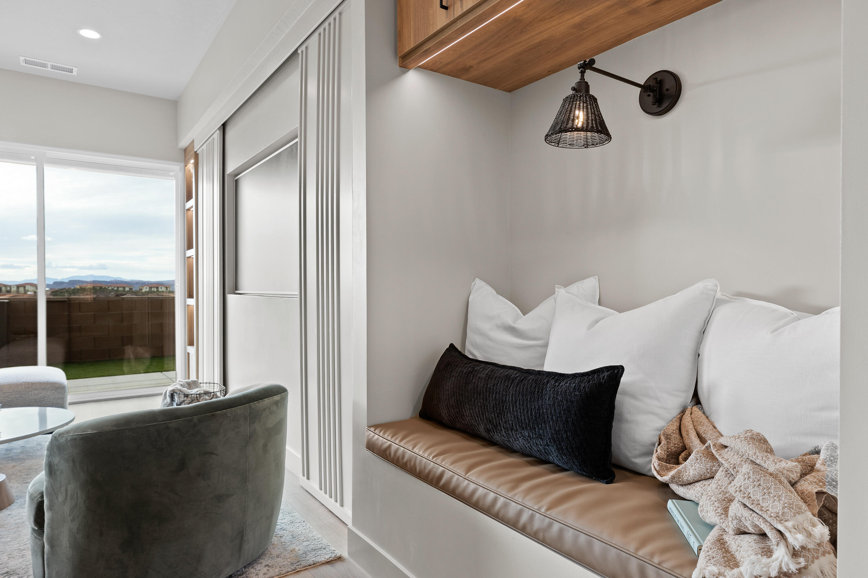 PAINTED SANDS - Residential