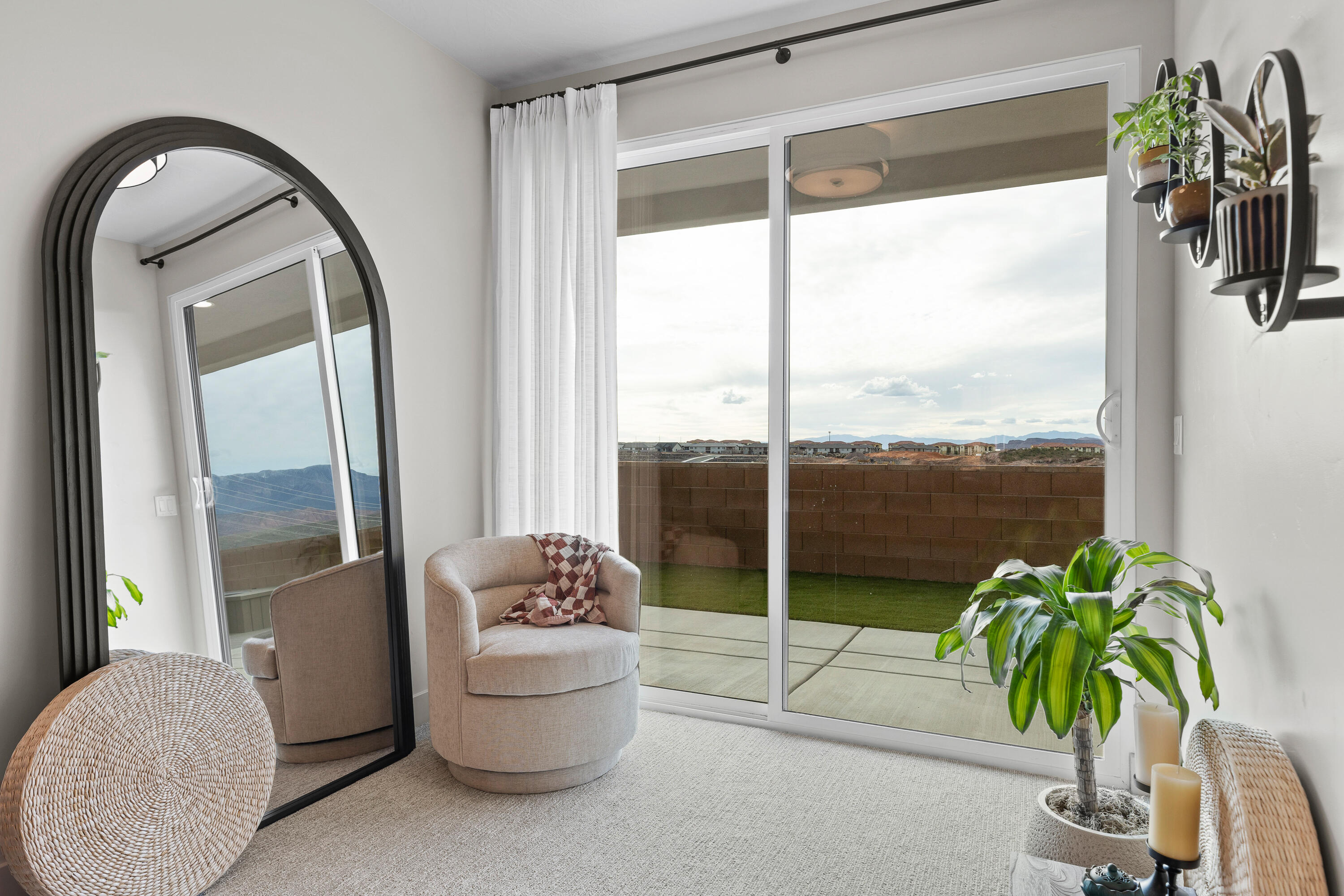 PAINTED SANDS - Residential