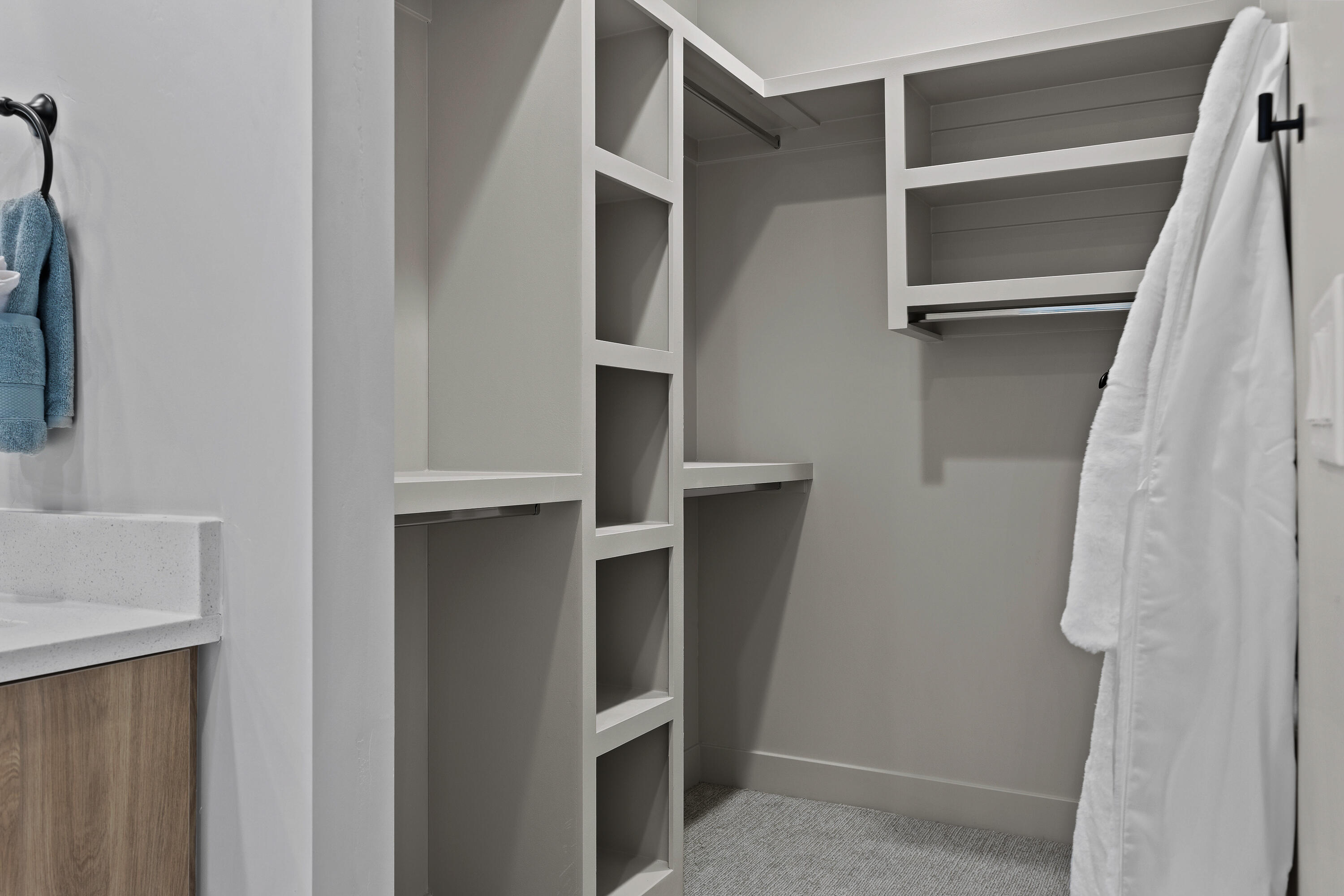 PAINTED SANDS - Residential