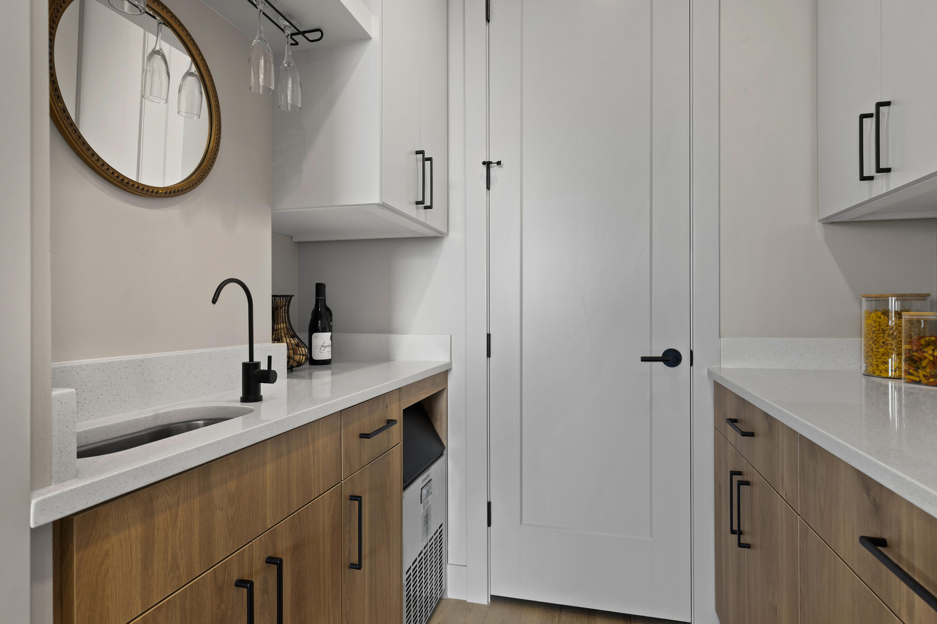 PAINTED SANDS - Residential