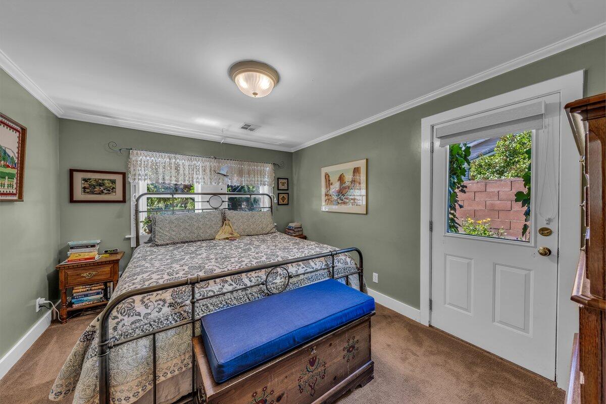 TOQUERVILLE TOWNSITE - Residential