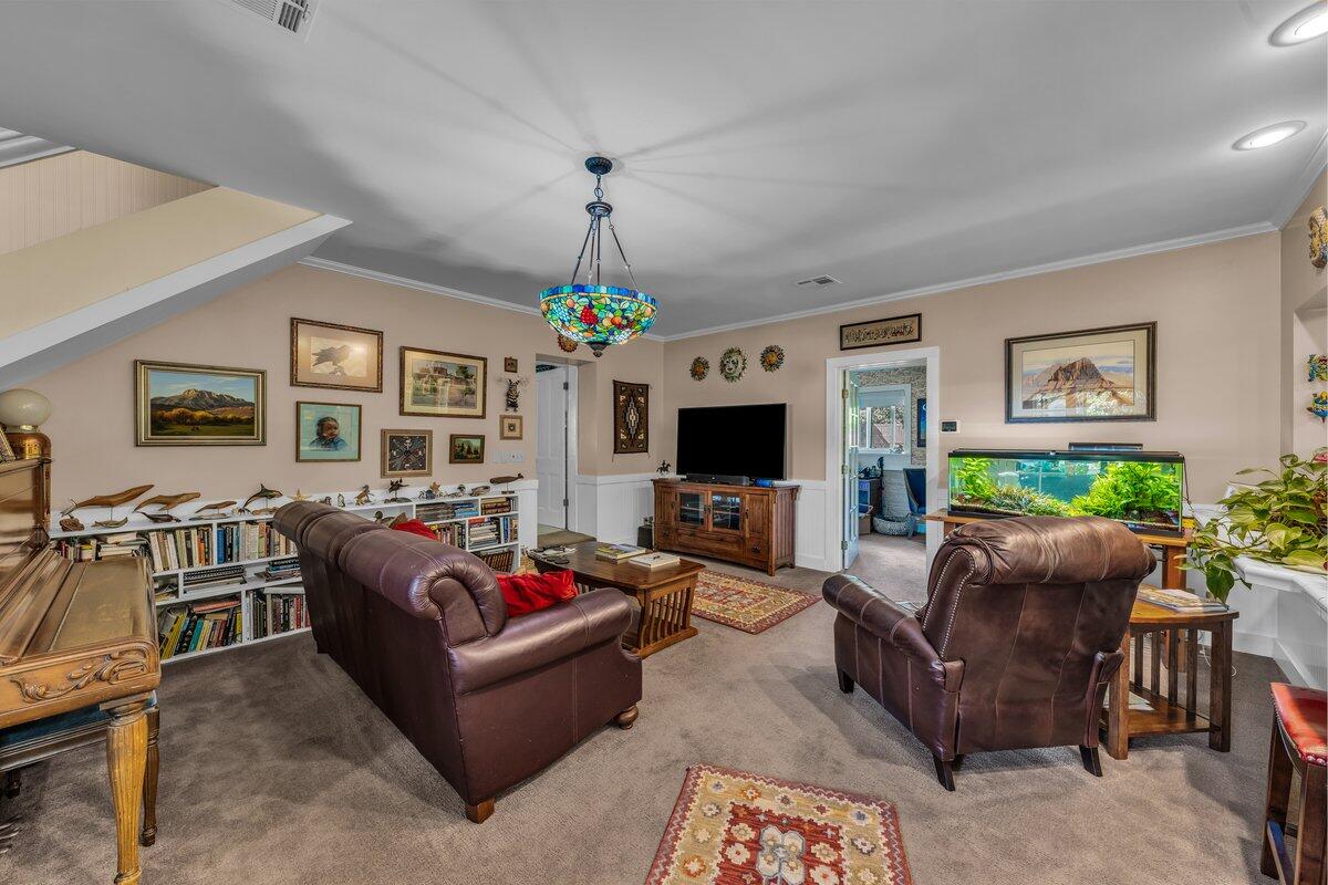 TOQUERVILLE TOWNSITE - Residential