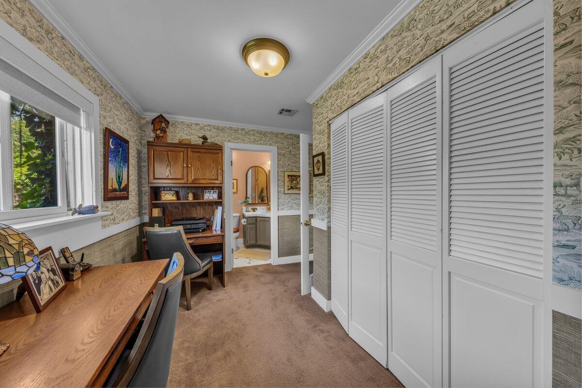 TOQUERVILLE TOWNSITE - Residential