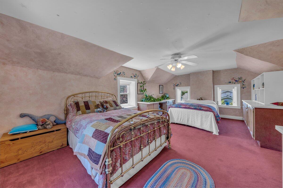 TOQUERVILLE TOWNSITE - Residential