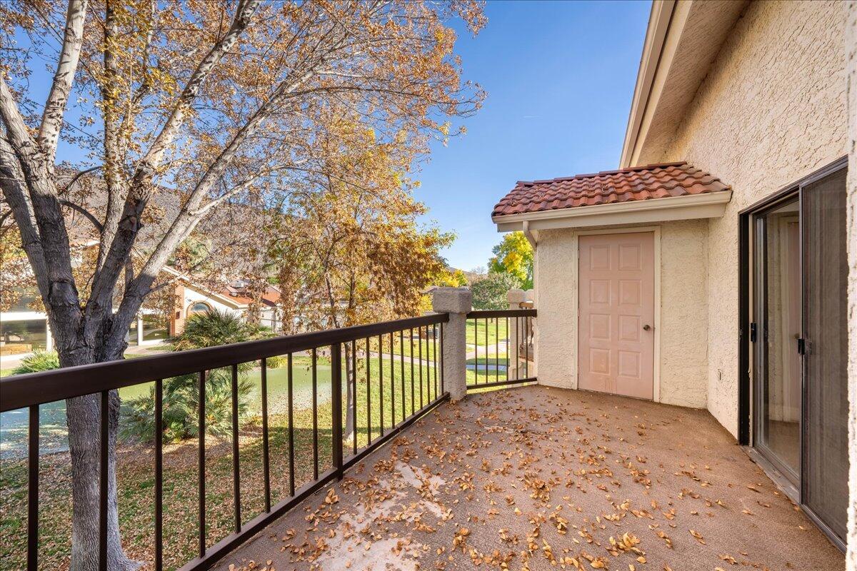 WILLOW RUN RESORT CONDOS - Residential