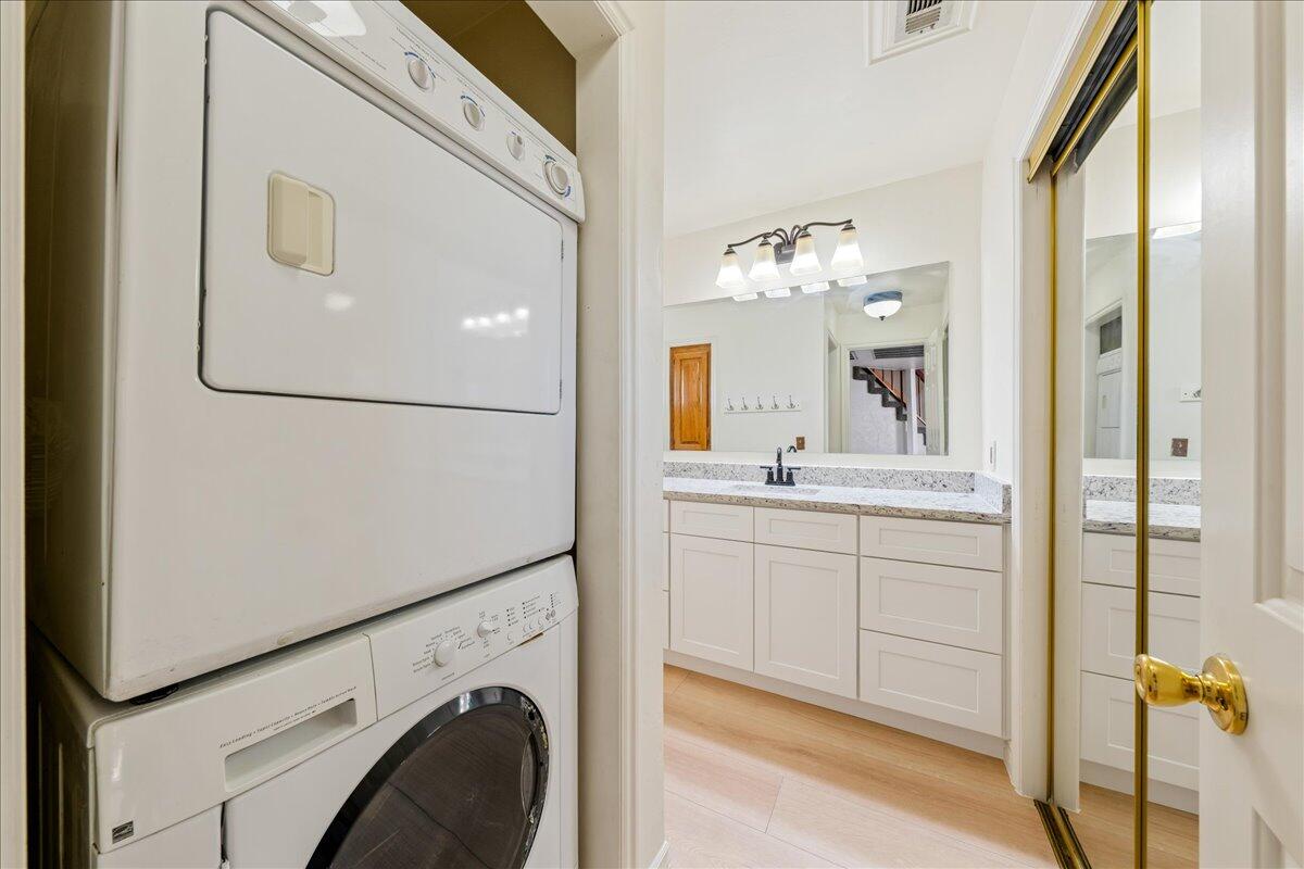 WILLOW RUN RESORT CONDOS - Residential