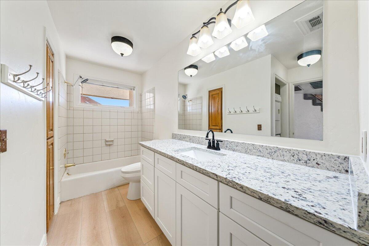 WILLOW RUN RESORT CONDOS - Residential