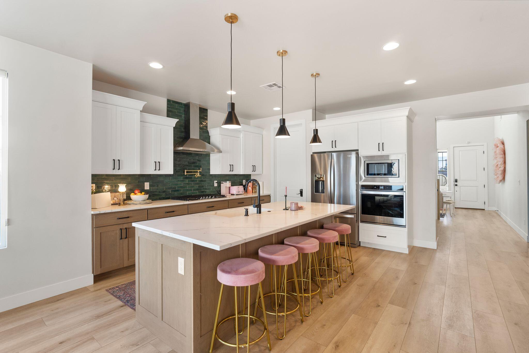 AUBURN HILLS - Residential