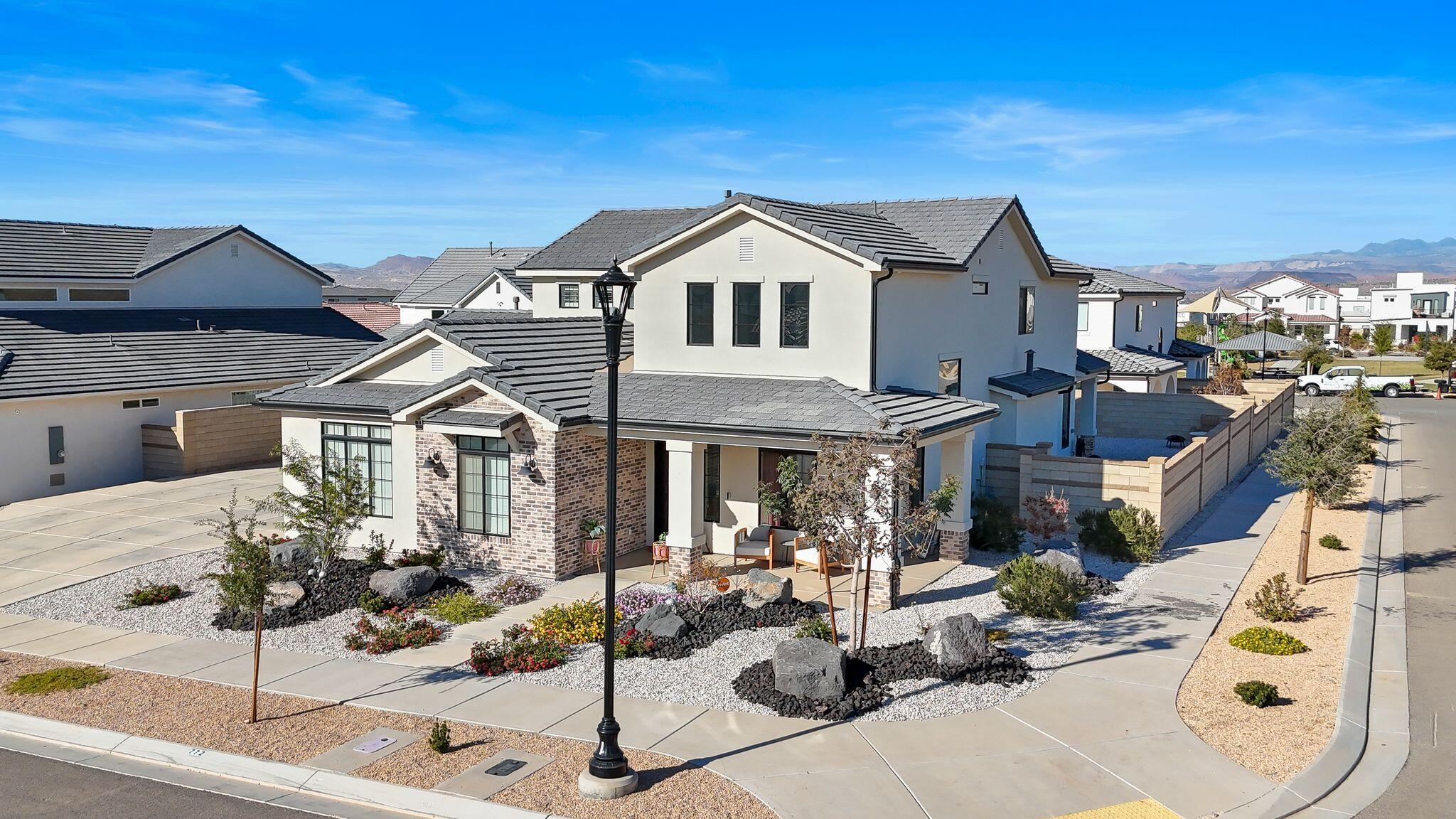 AUBURN HILLS - Residential