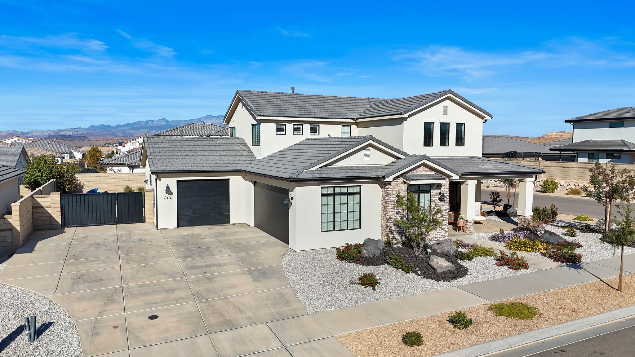 AUBURN HILLS - Residential